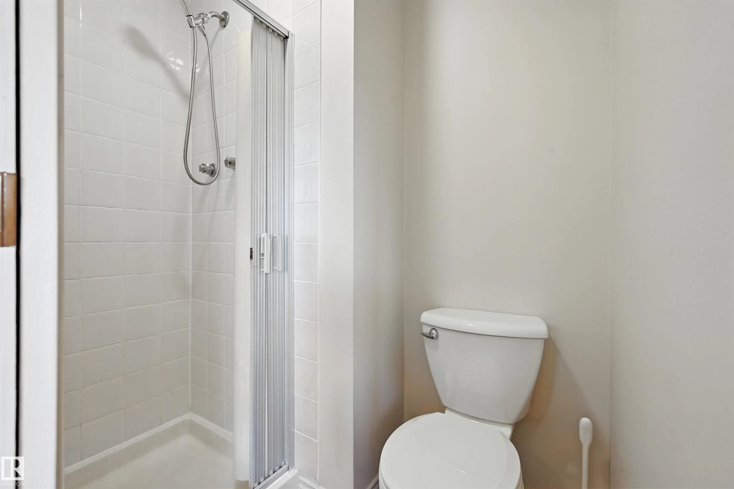 11403 145 Avenue