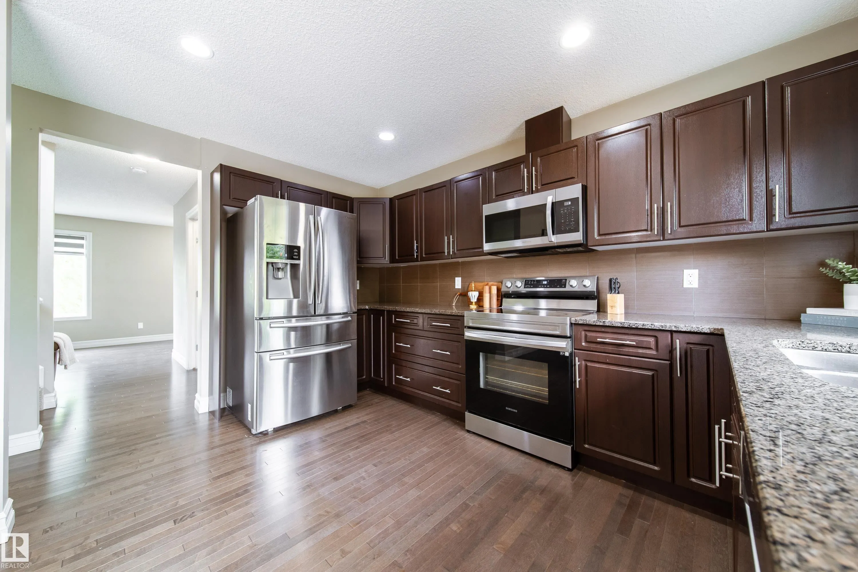 655 TAMARACK Road