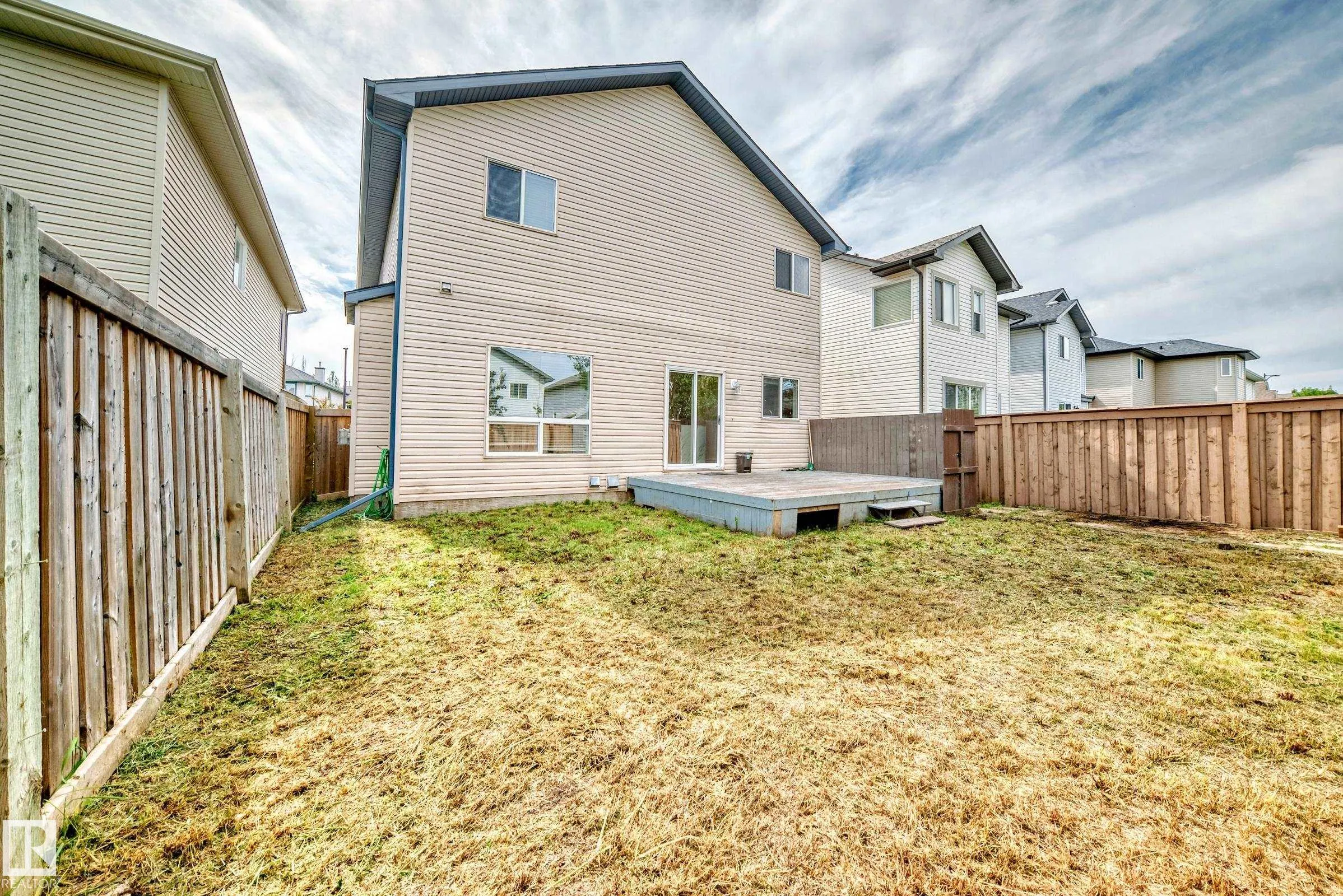 8420 SLOANE Crescent
