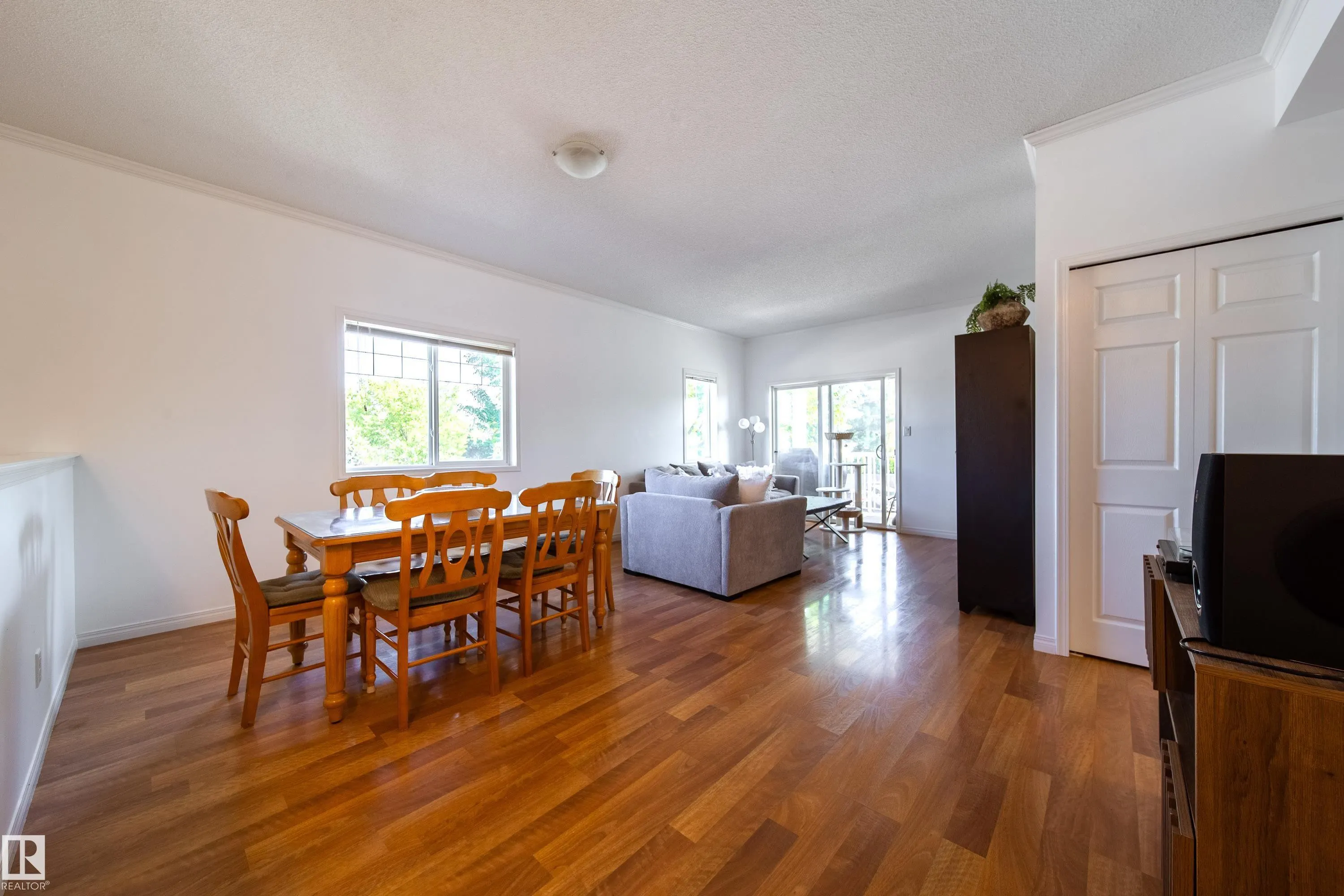 79 BELLEROSE Drive