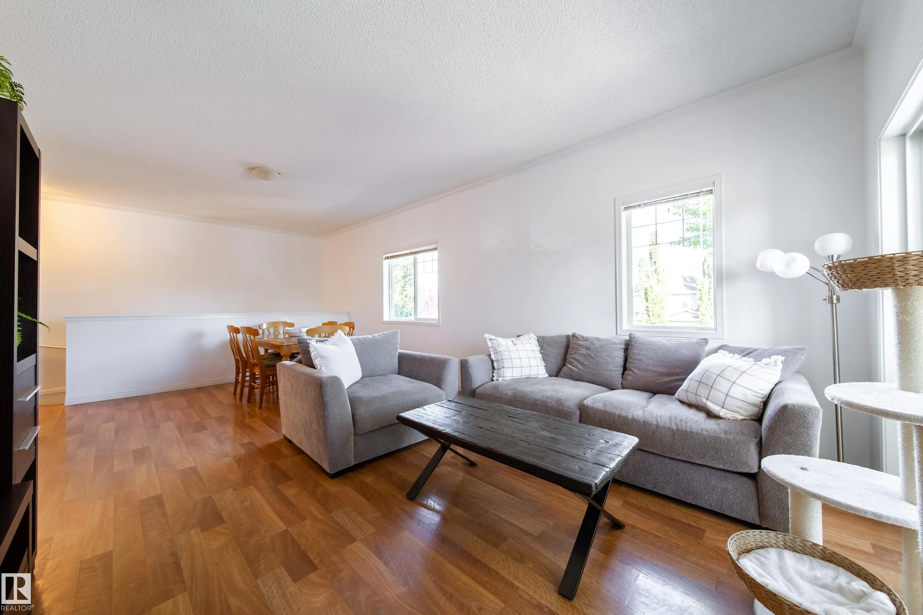 79 BELLEROSE Drive