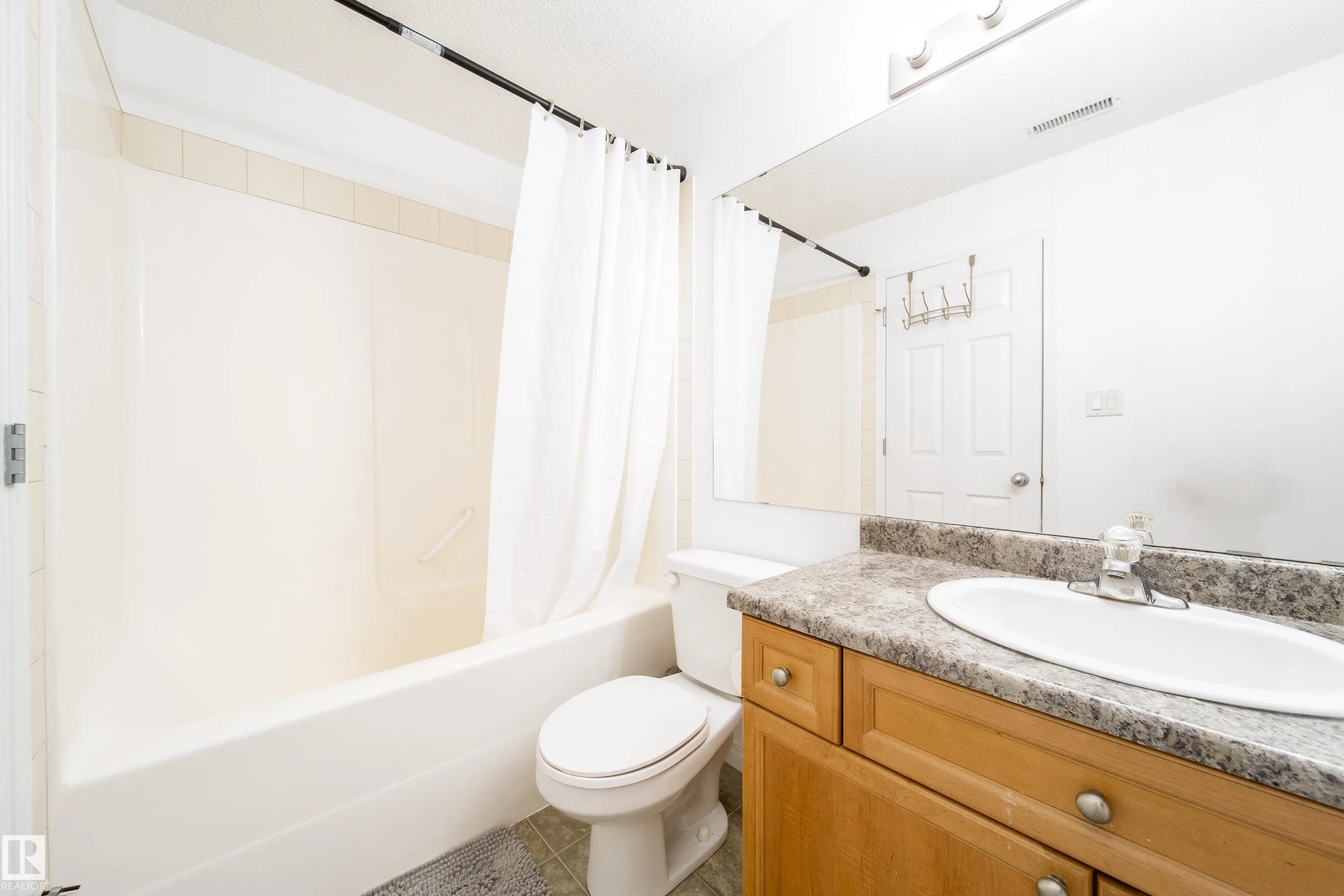 79 BELLEROSE Drive