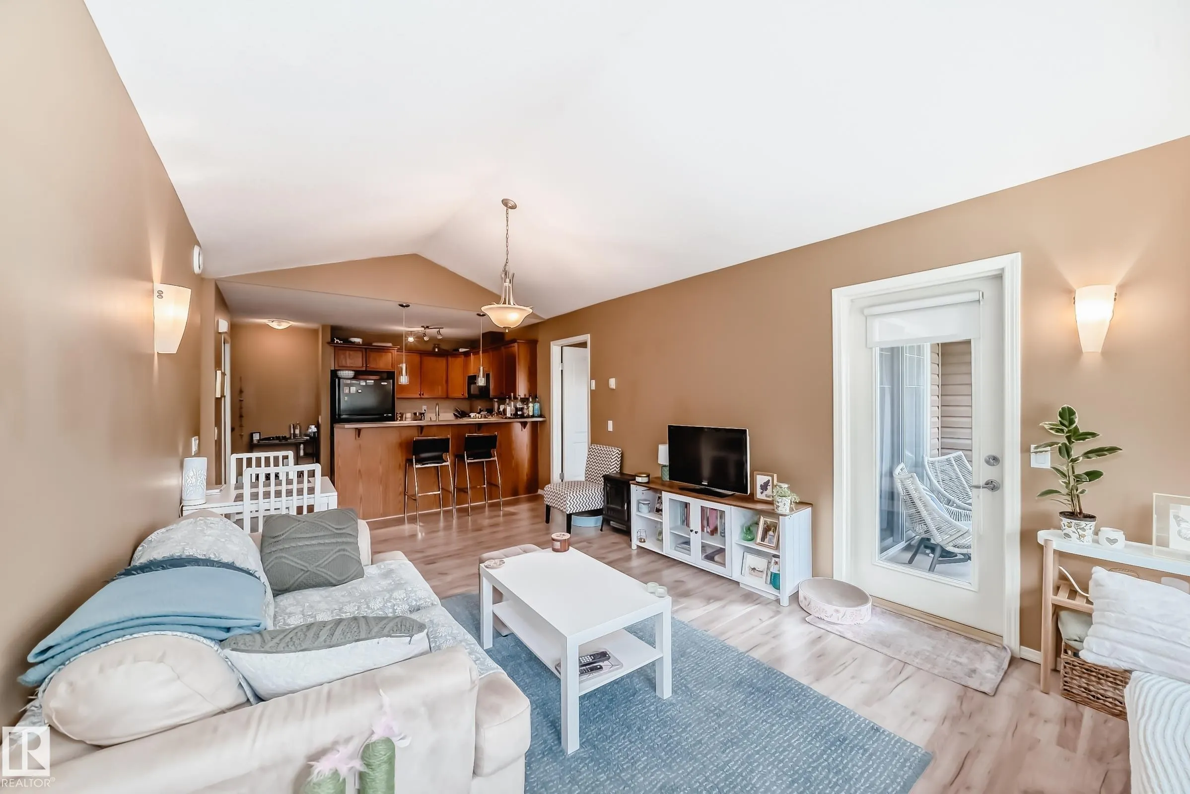 671 SILVER BERRY Road