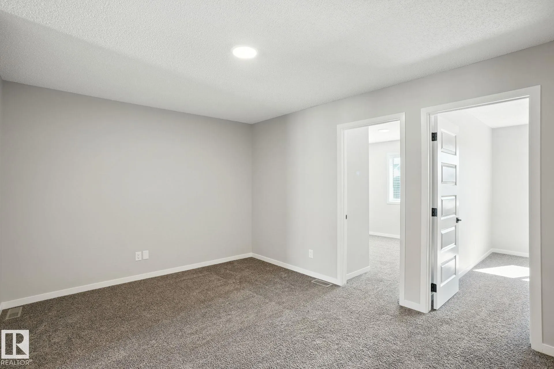 1931 160 Street