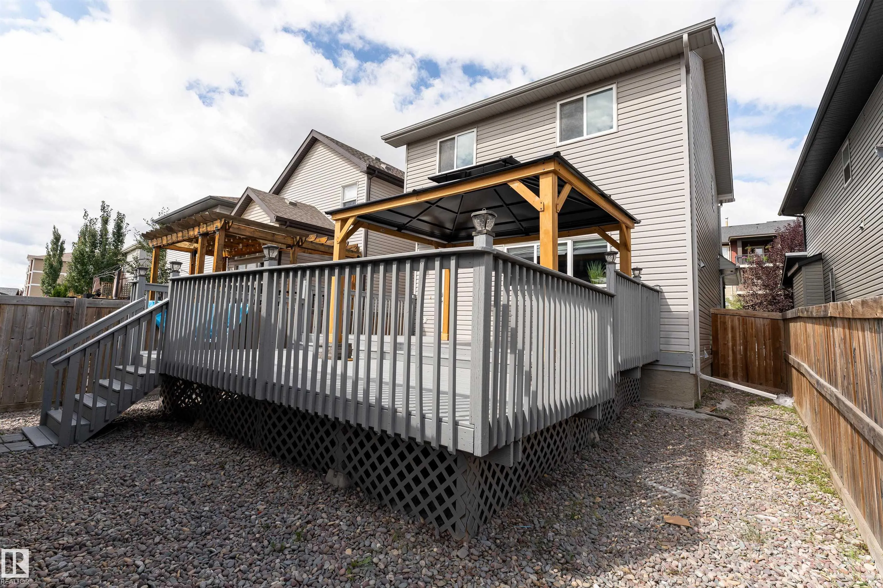 1075 MCCONACHIE Boulevard