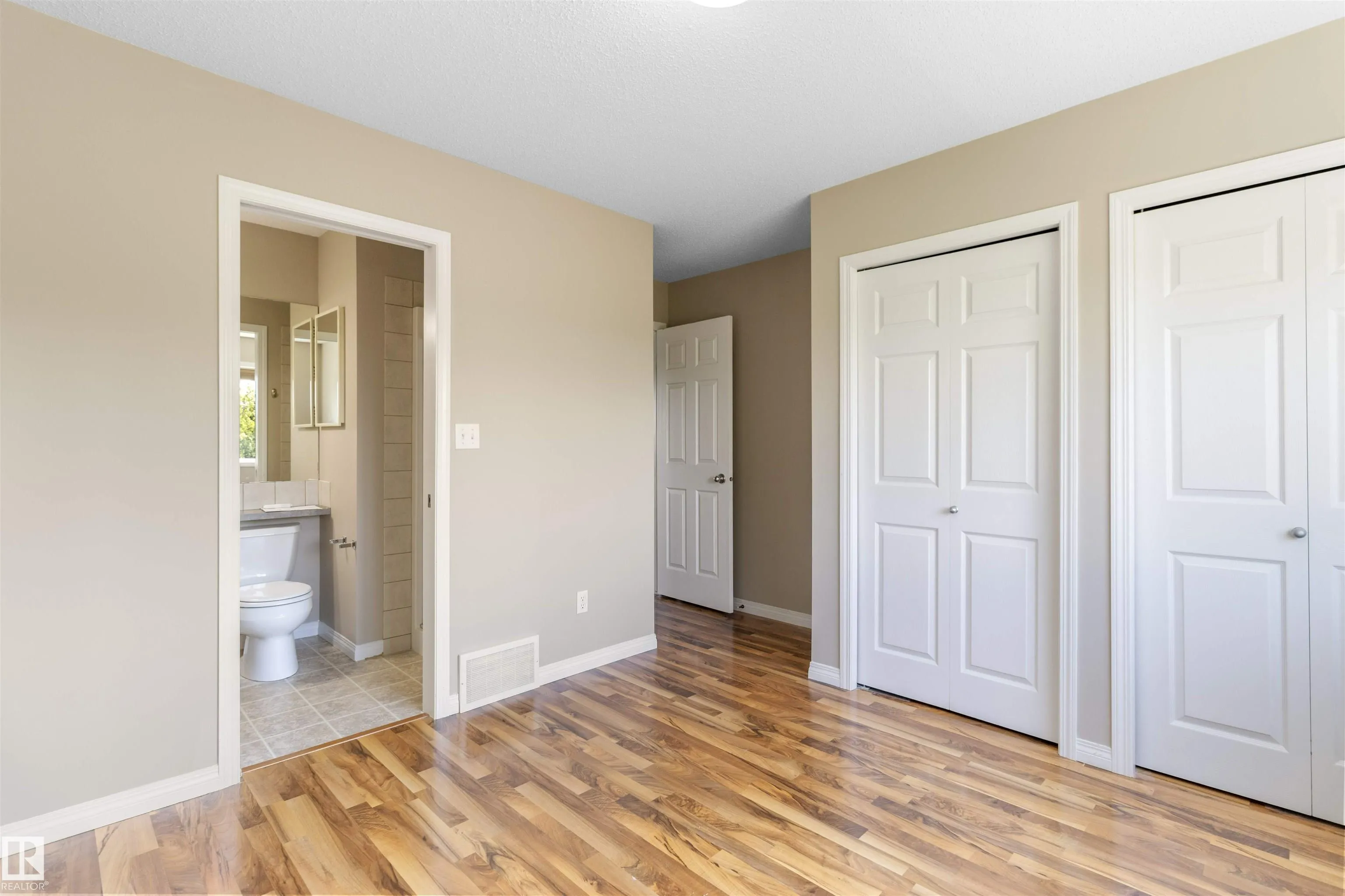 367 SUMMERTON Crescent