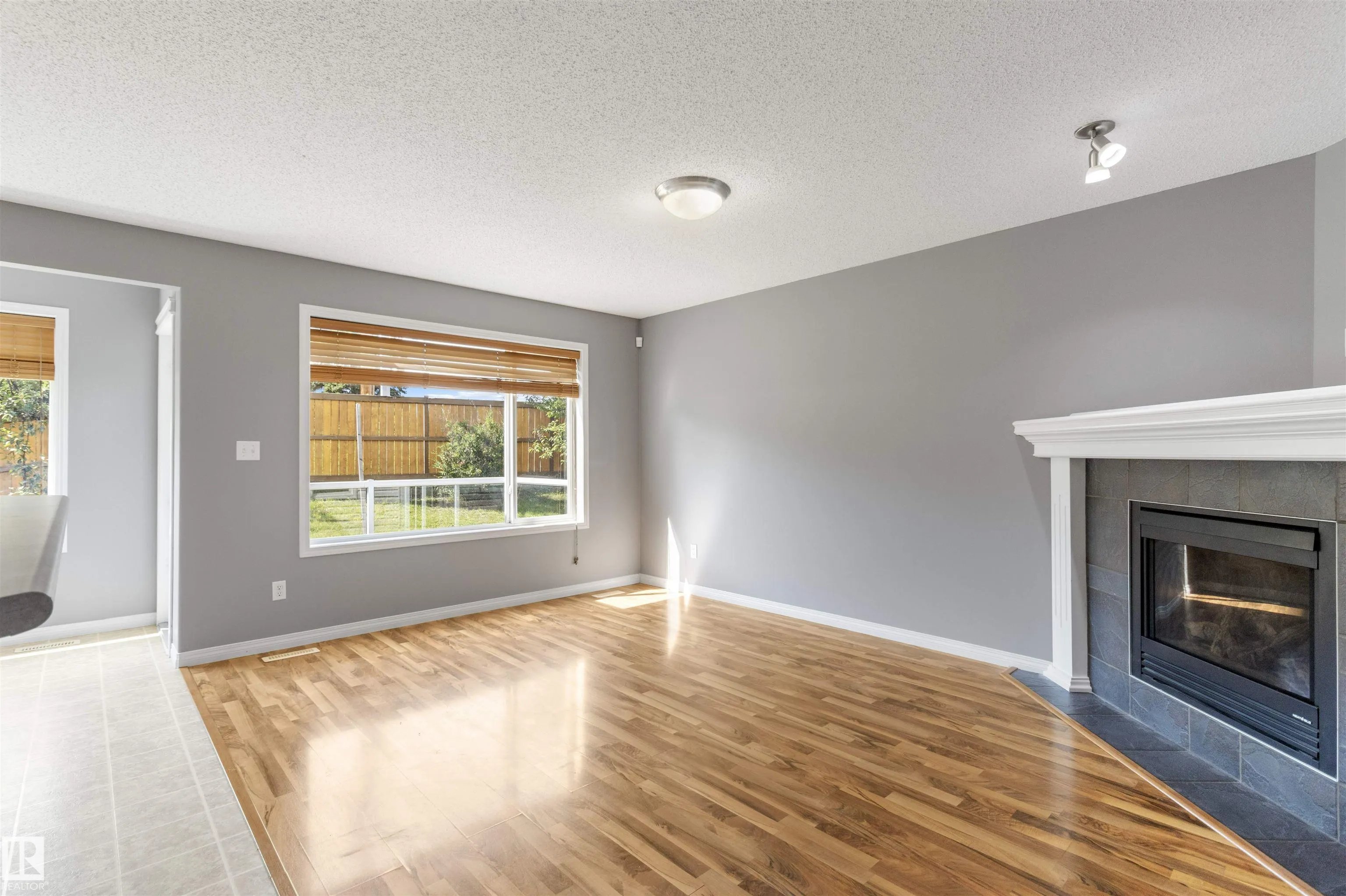 367 SUMMERTON Crescent