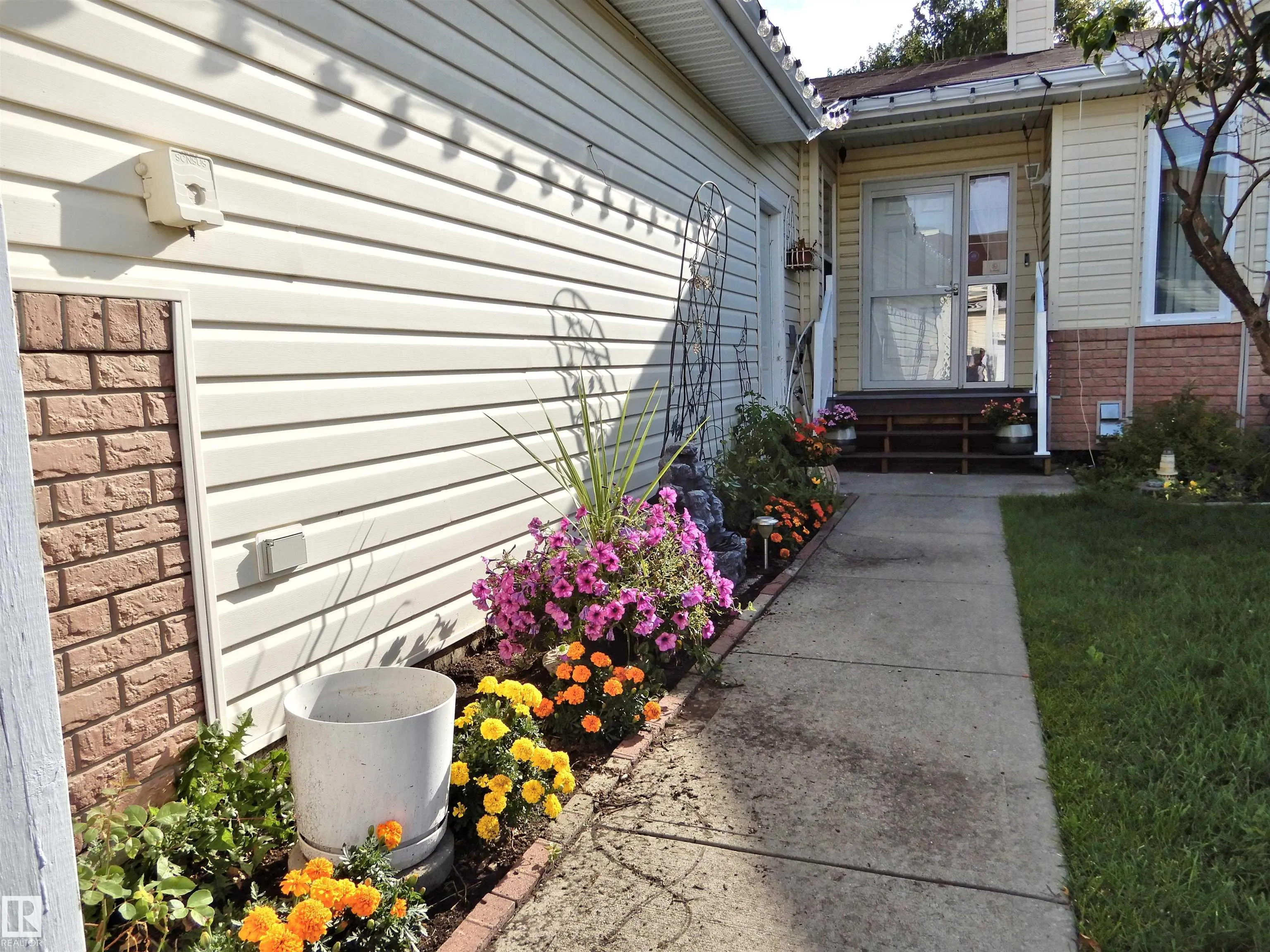 10111 105 Street
