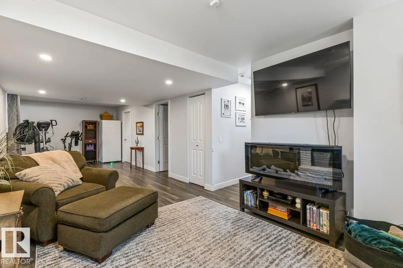 162 DARLINGTON Drive