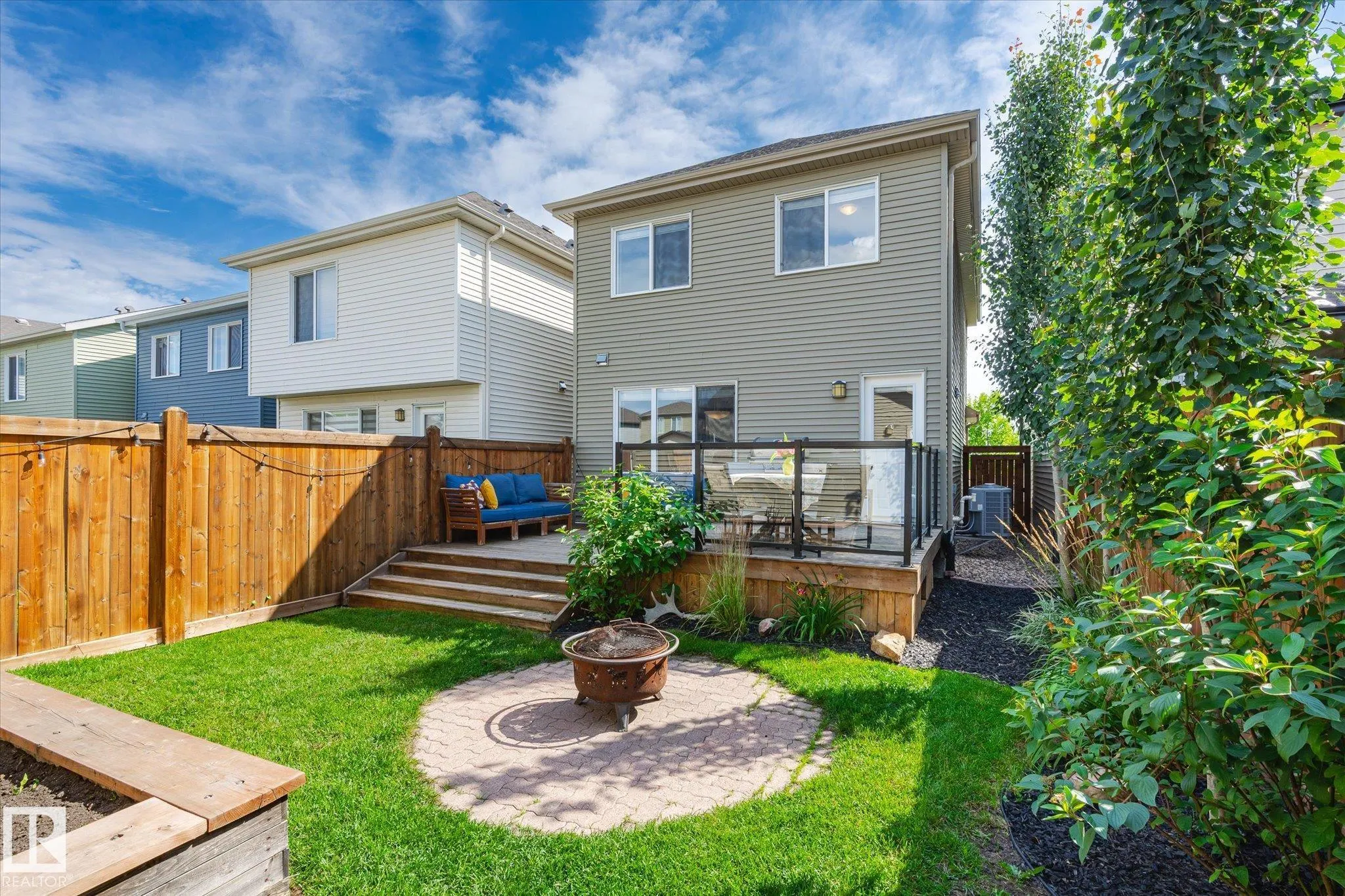 7991 ERASMUS Crescent