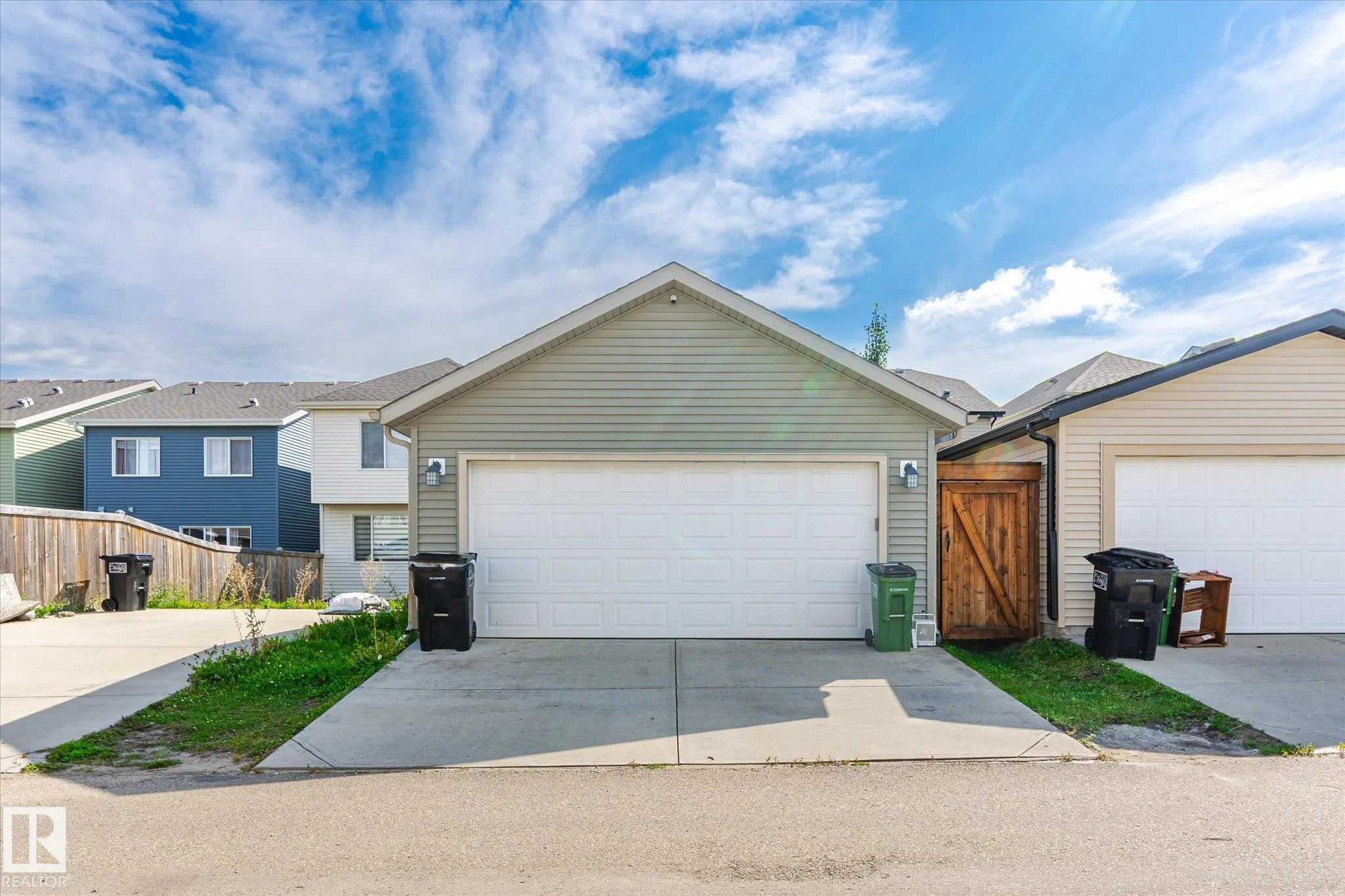 7991 ERASMUS Crescent
