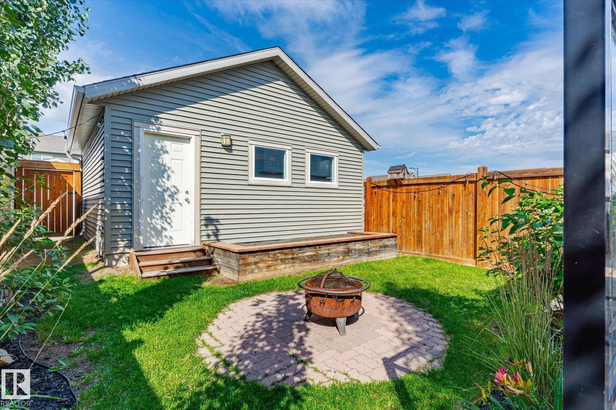 7991 ERASMUS Crescent