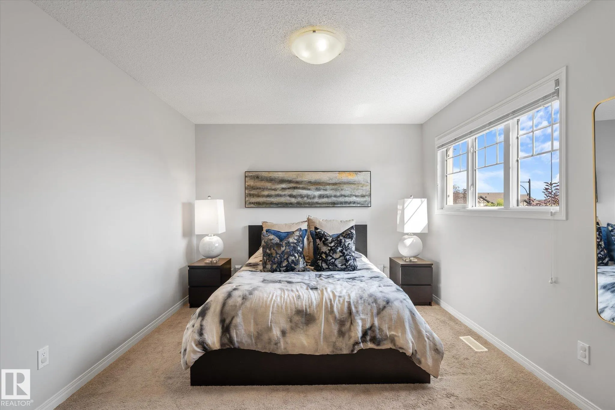 7991 ERASMUS Crescent