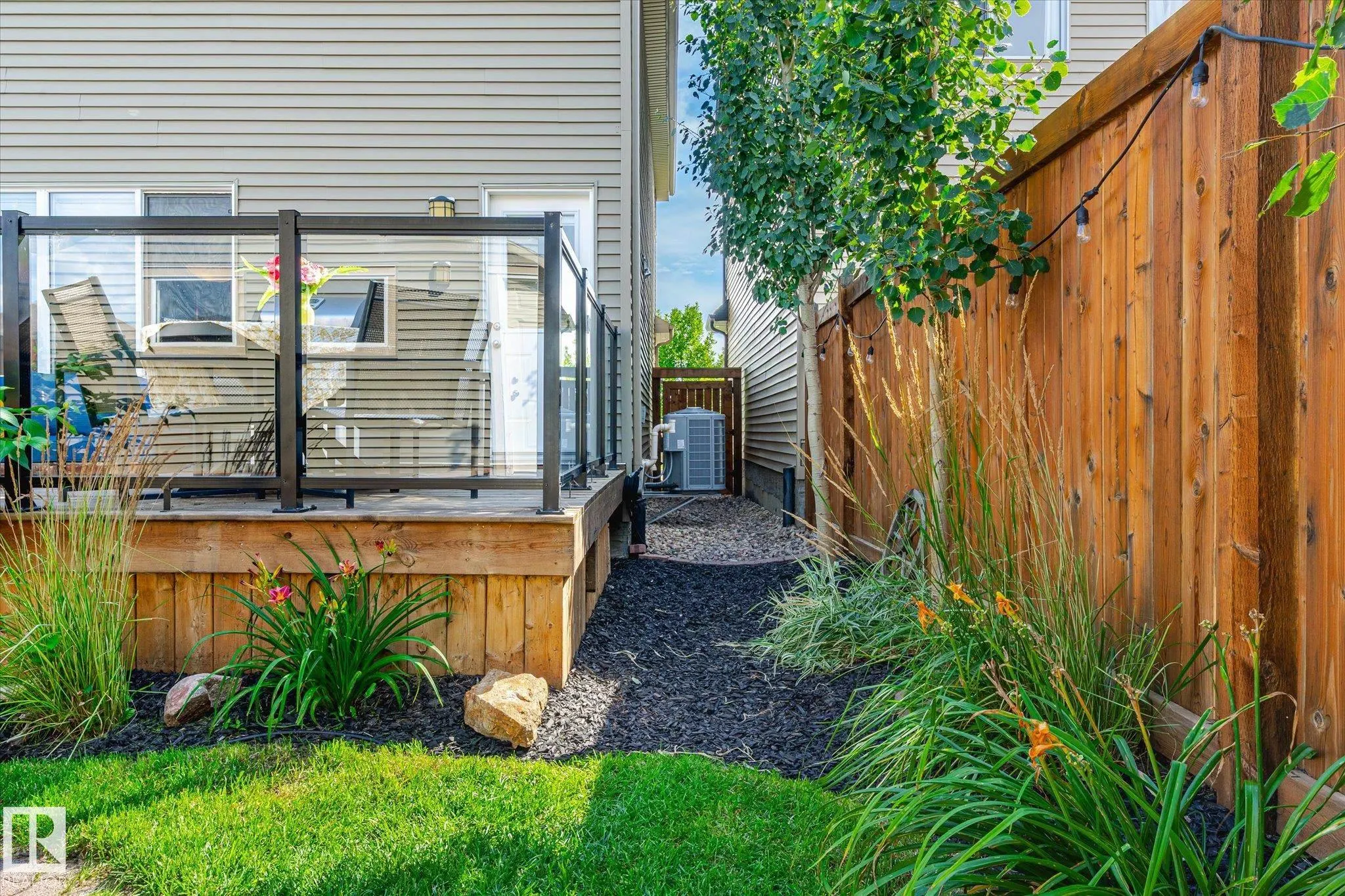 7991 ERASMUS Crescent
