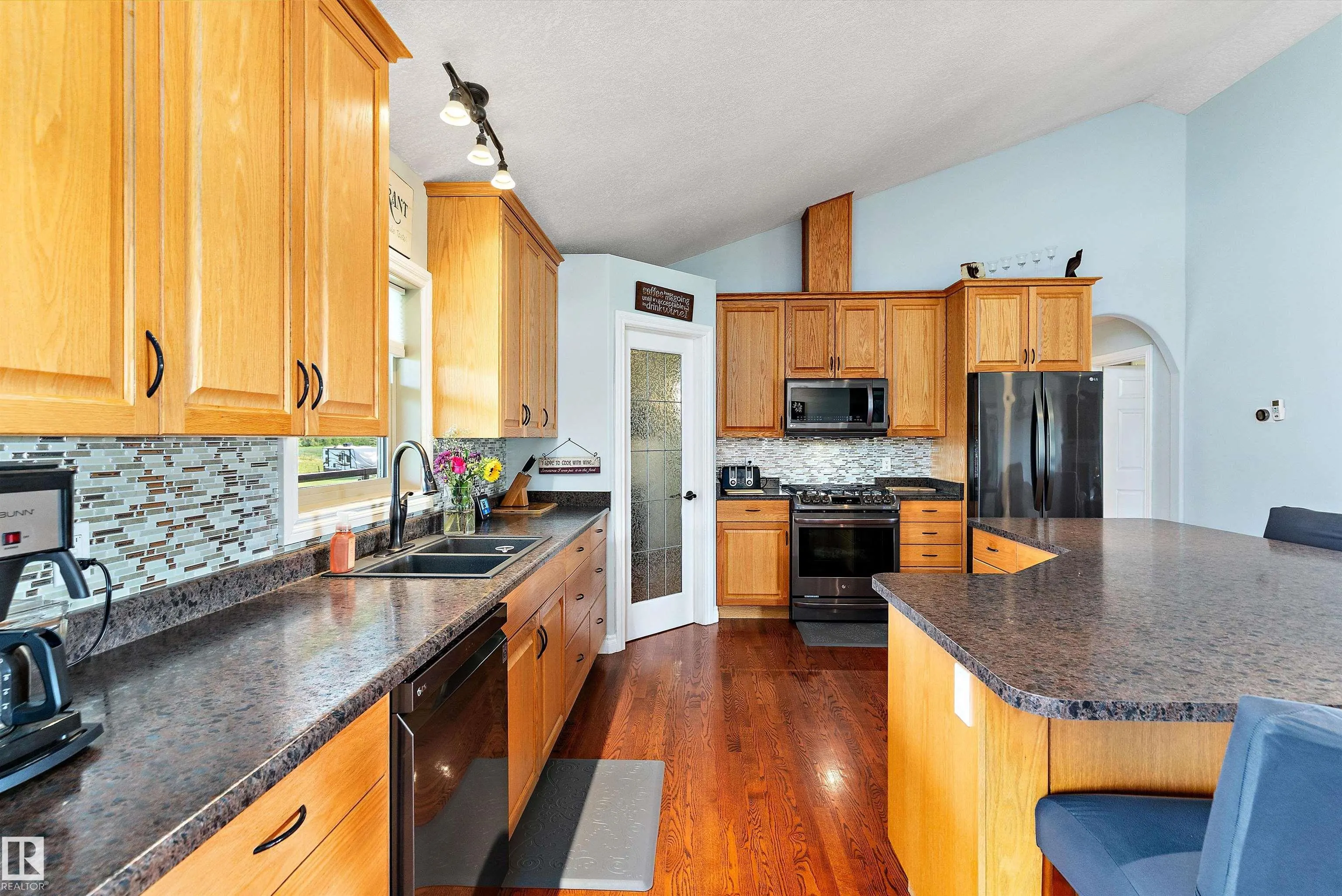 1018 TWP ROAD 512