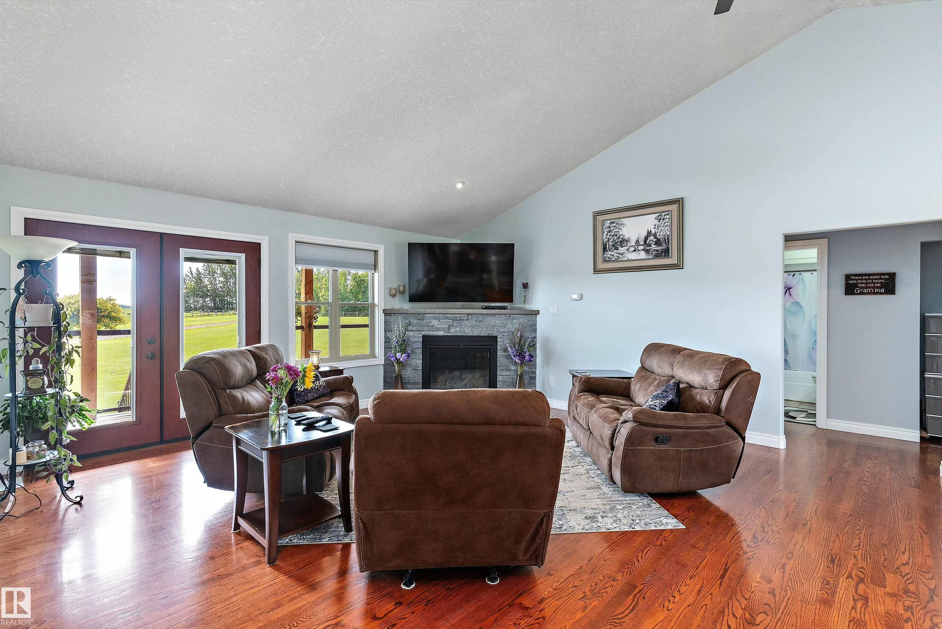 1018 TWP ROAD 512
