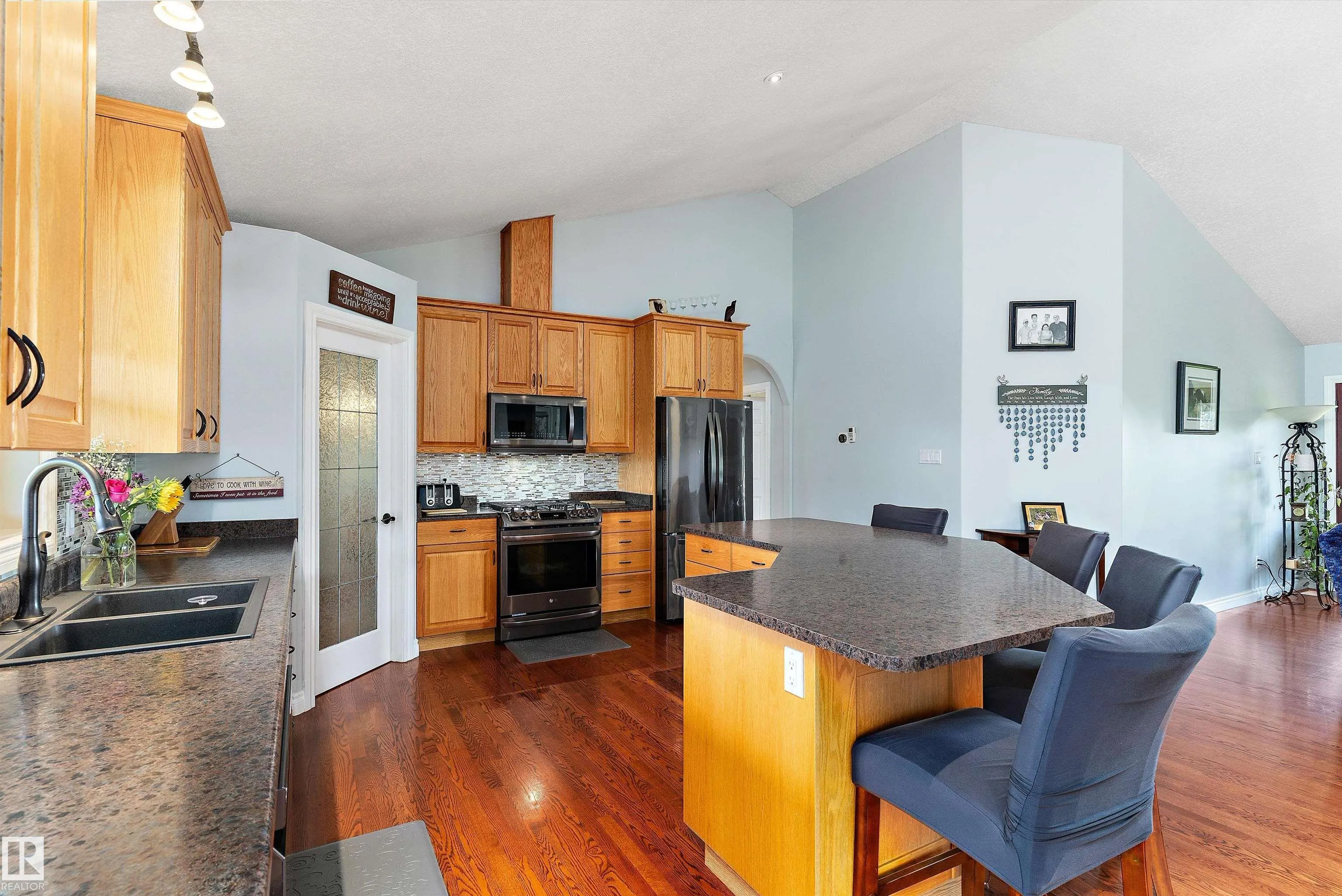 1018 TWP ROAD 512