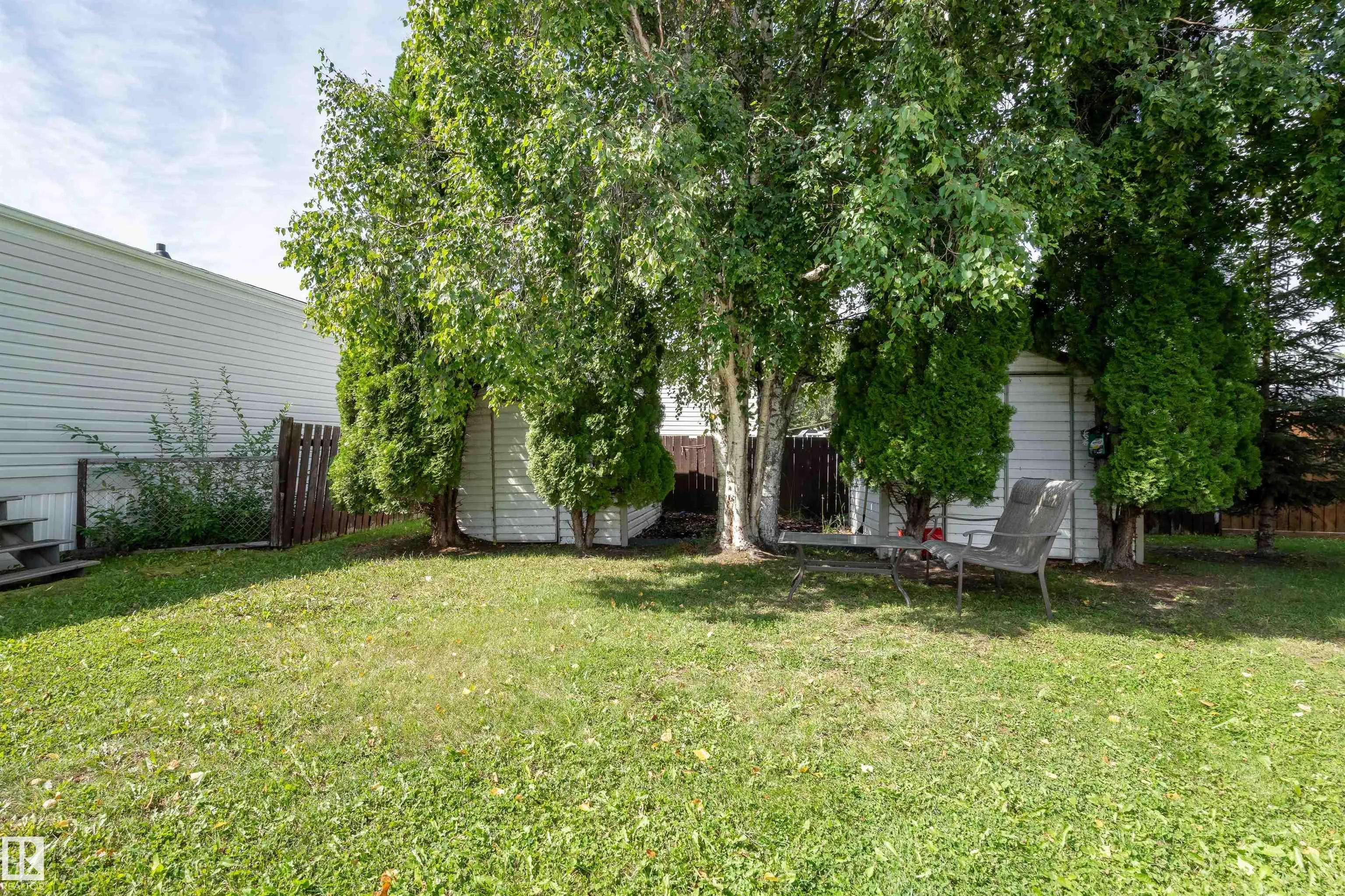 2438 Lakeview Bay