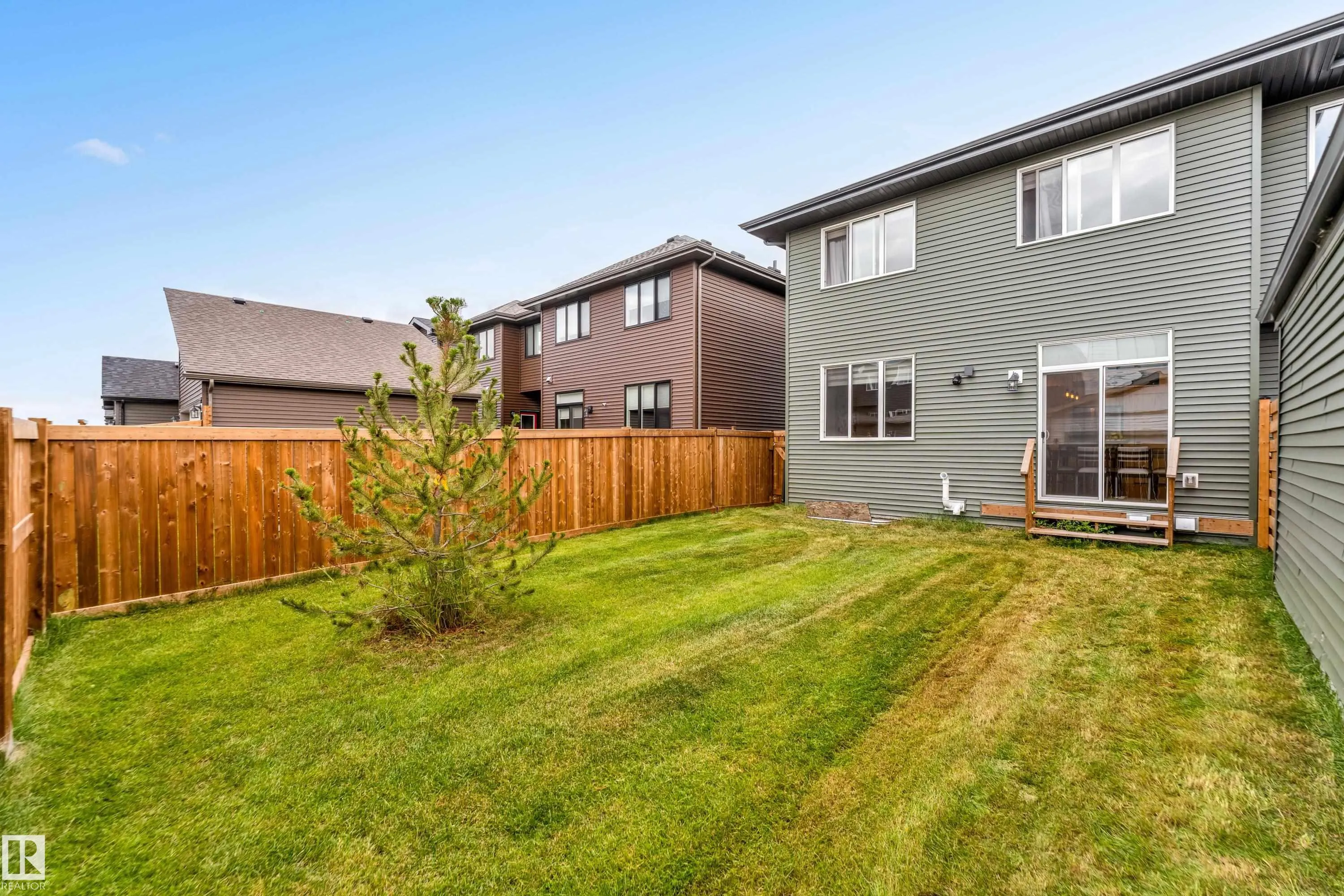 42 CERBAT CRESCENT Crescent