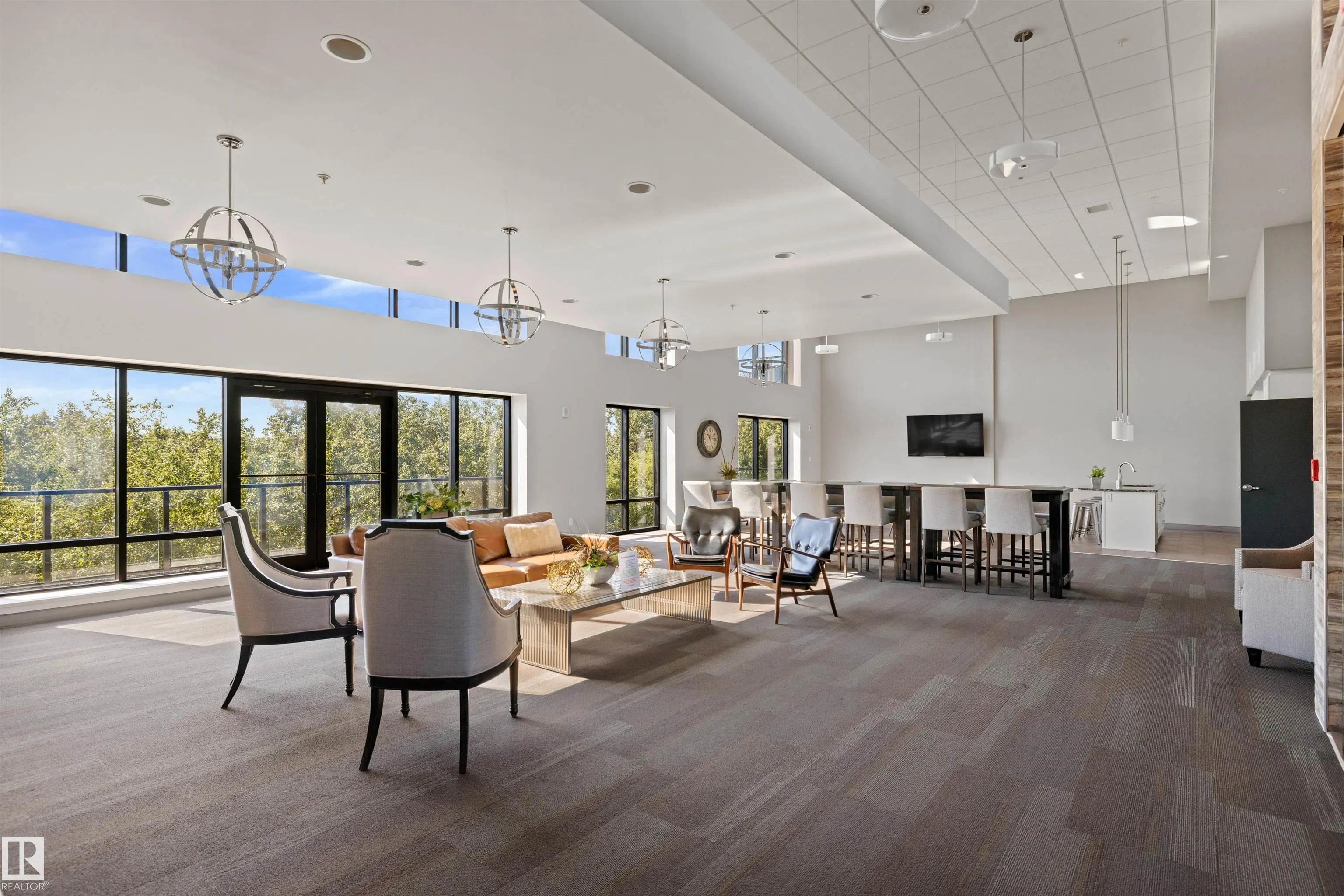 200 BELLEROSE Drive
