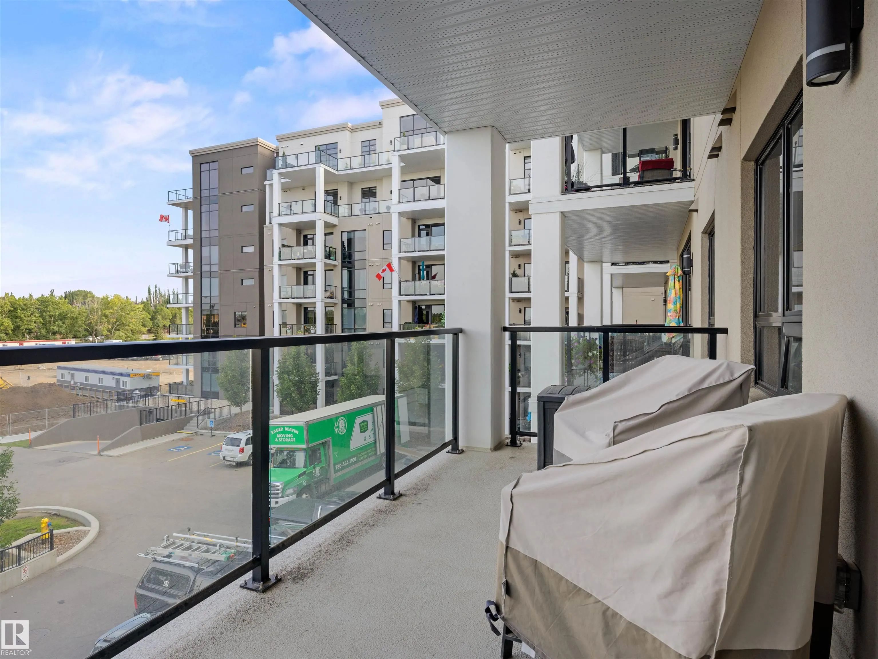 200 BELLEROSE Drive