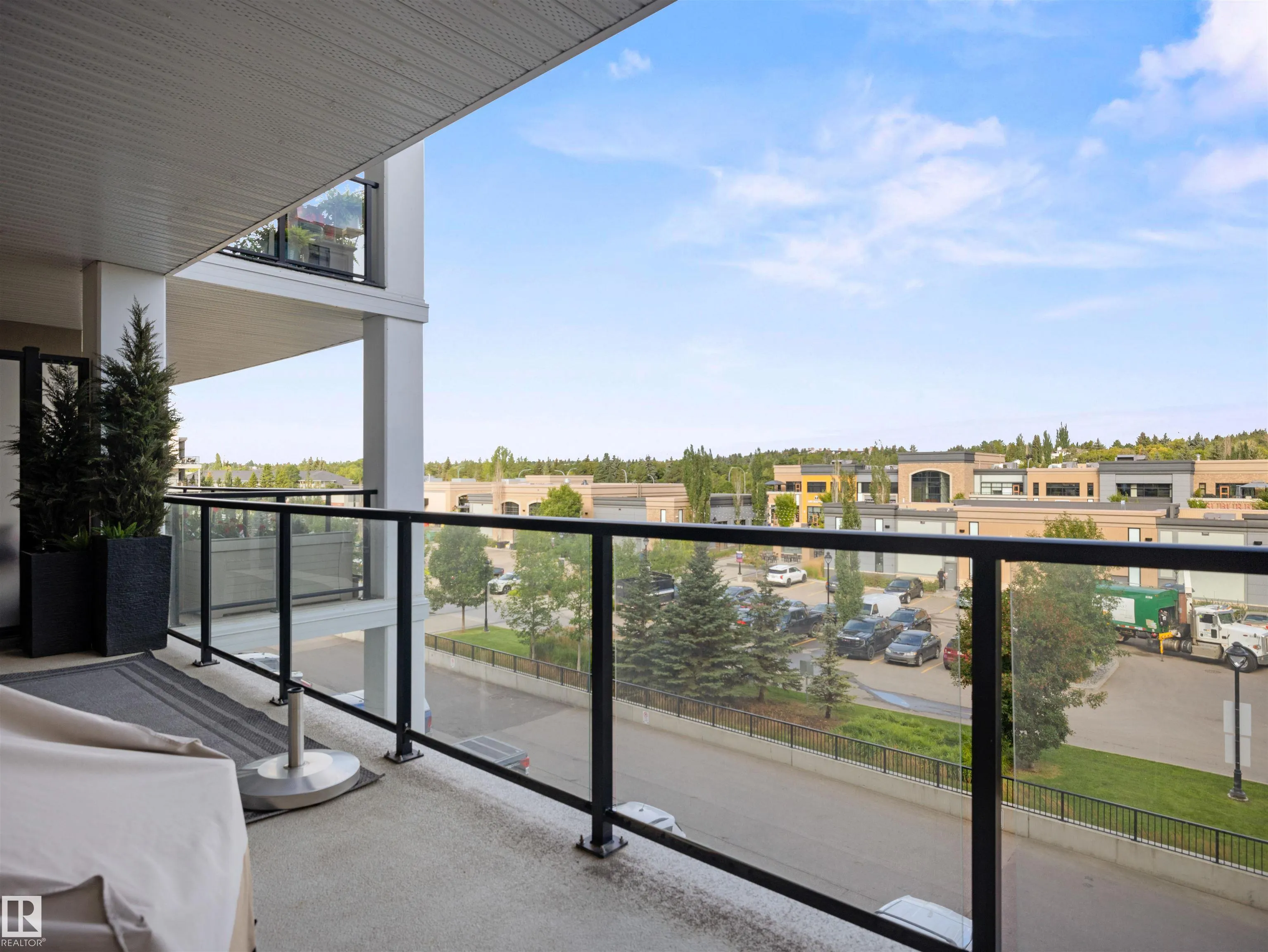 200 BELLEROSE Drive