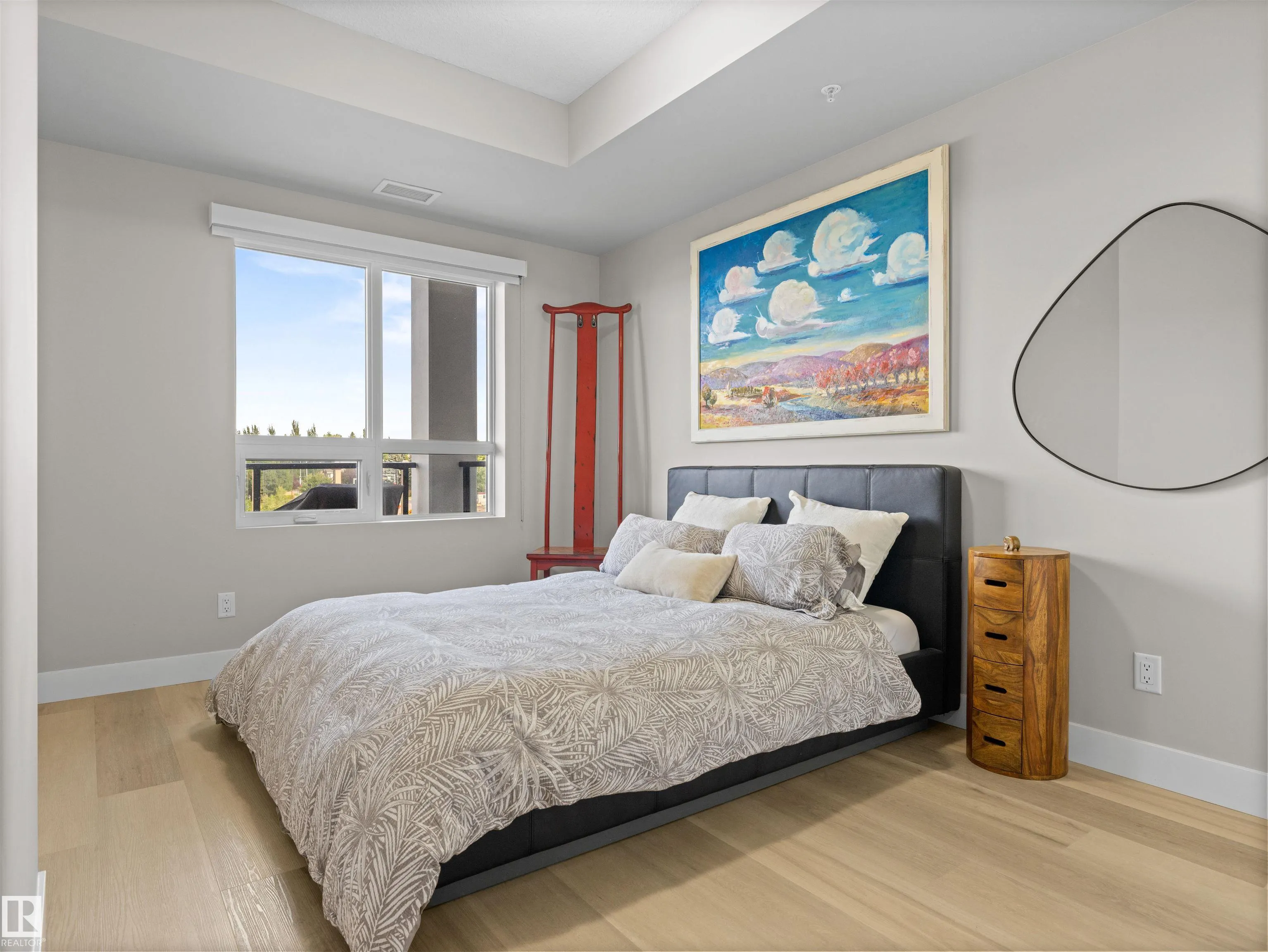 200 BELLEROSE Drive
