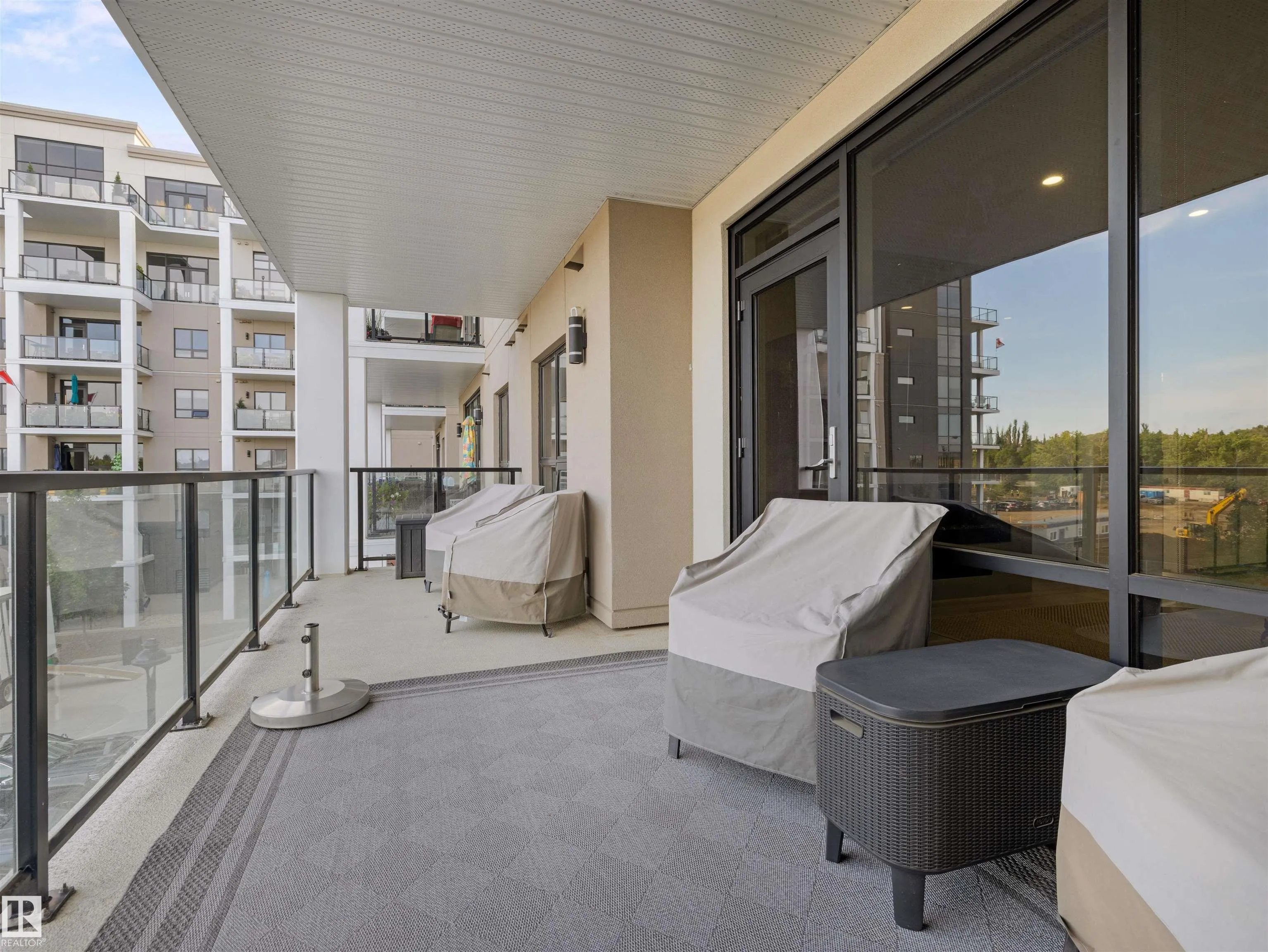200 BELLEROSE Drive