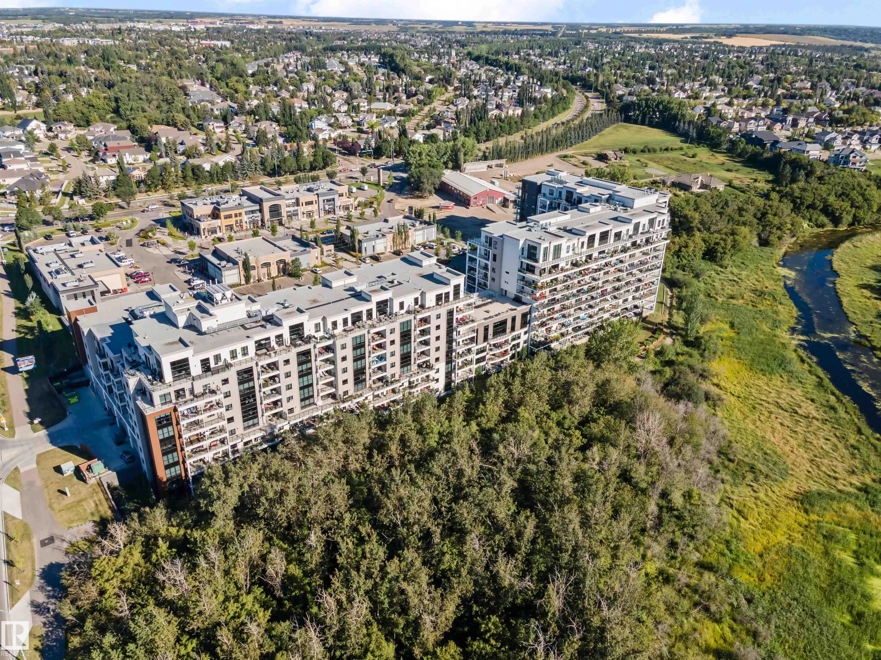 200 BELLEROSE Drive