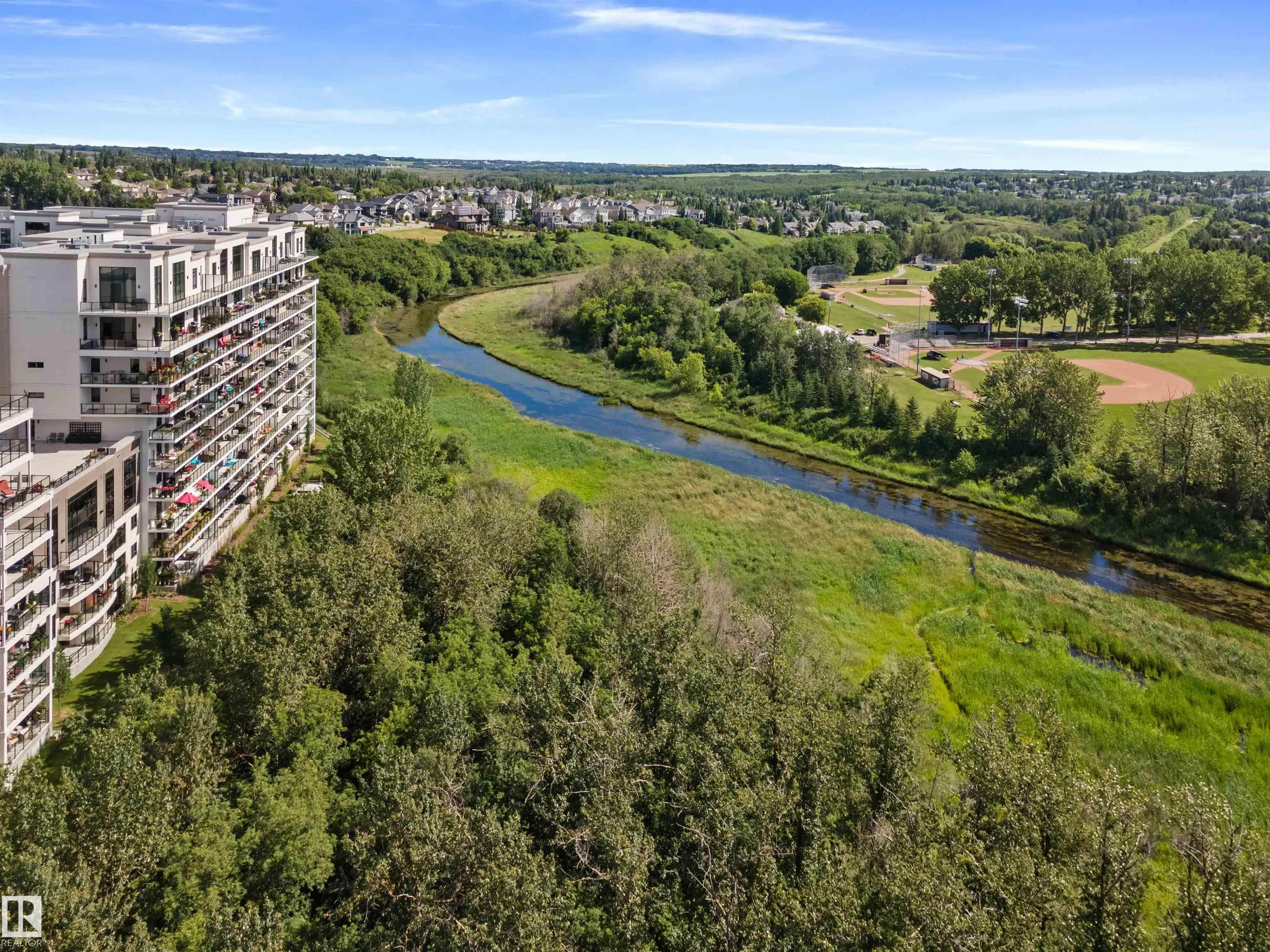 200 BELLEROSE Drive
