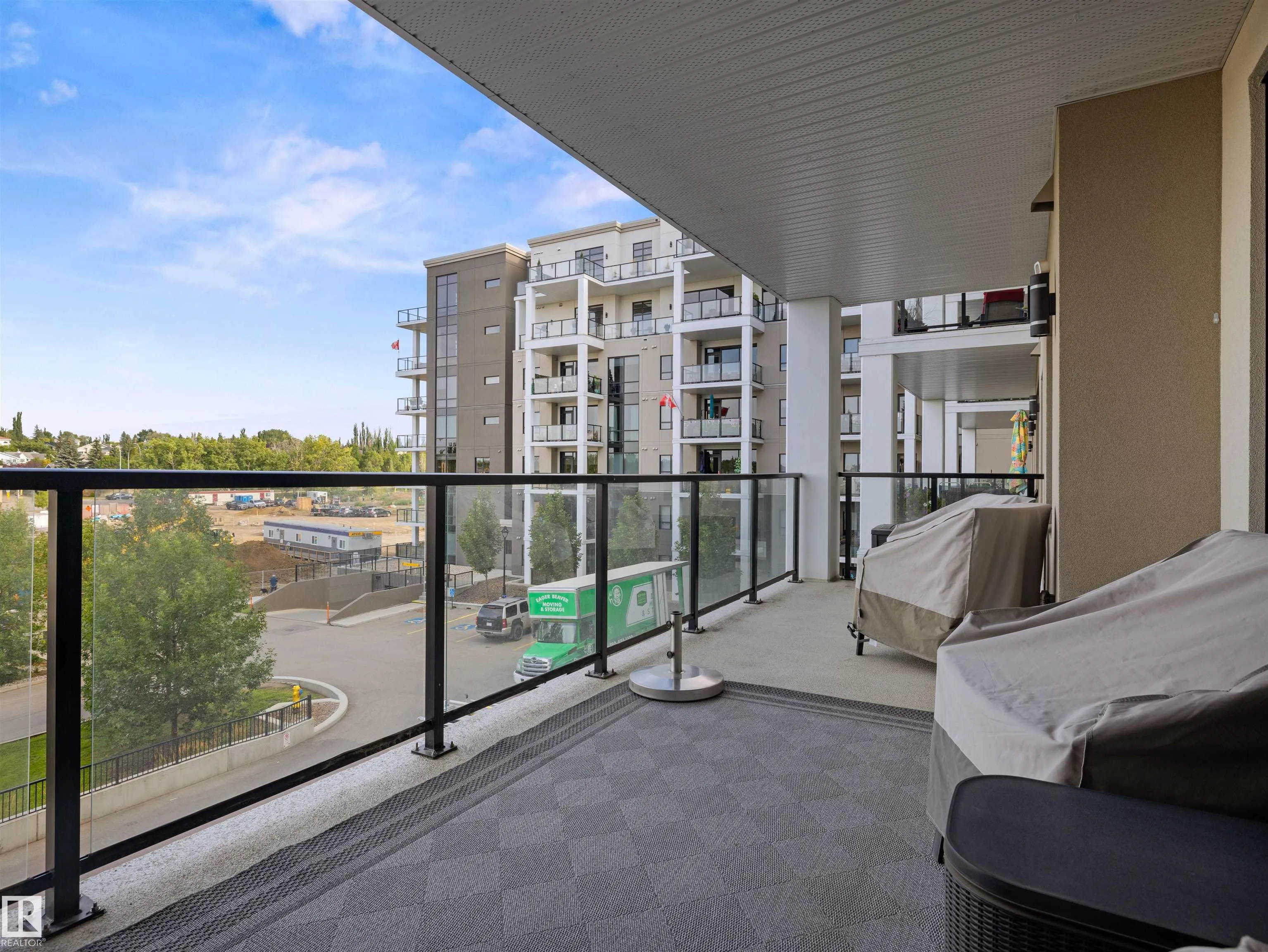 200 BELLEROSE Drive
