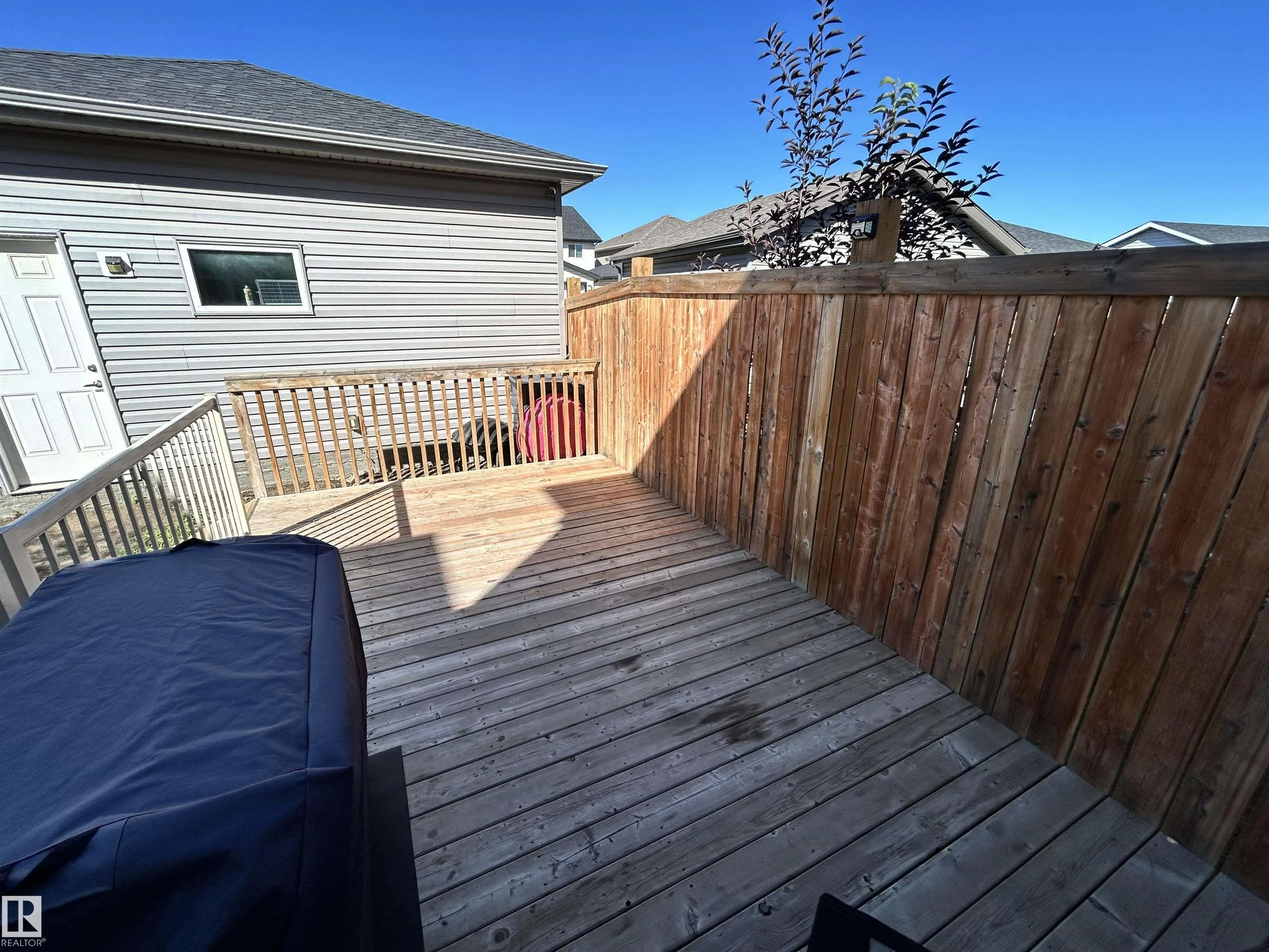 9876 206 Street