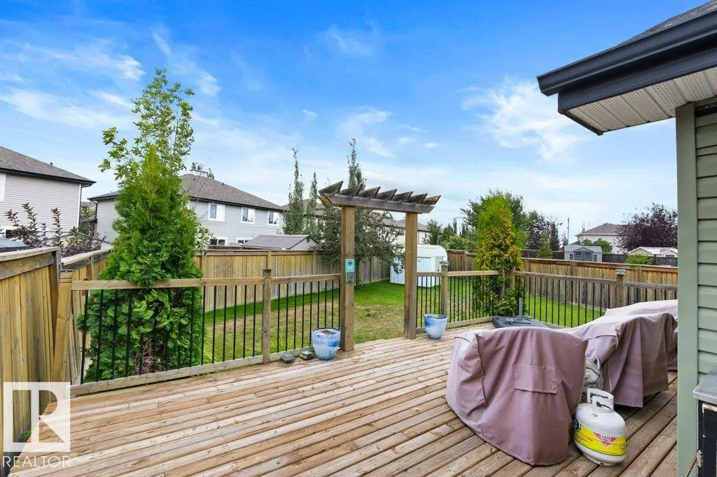 18 NEVIS Close
