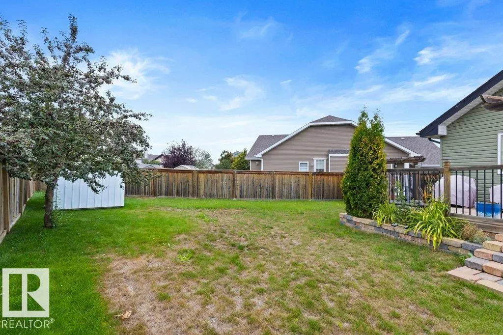 18 NEVIS Close