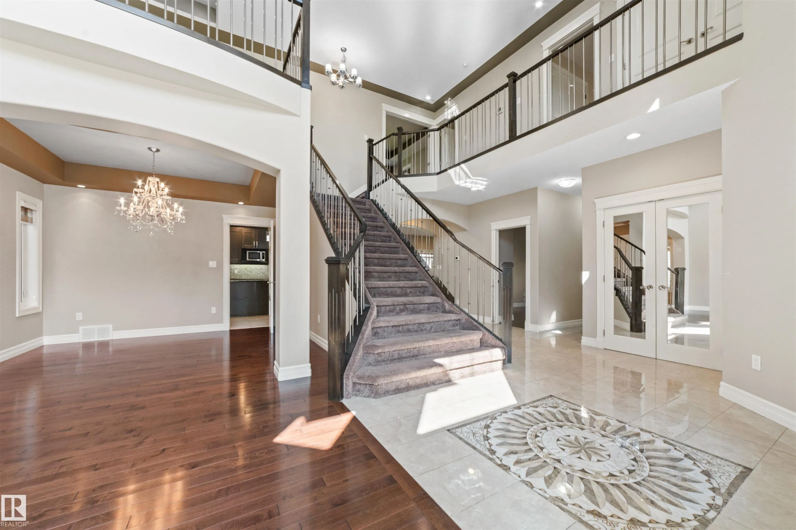 1721 ADAMSON CRESCENT