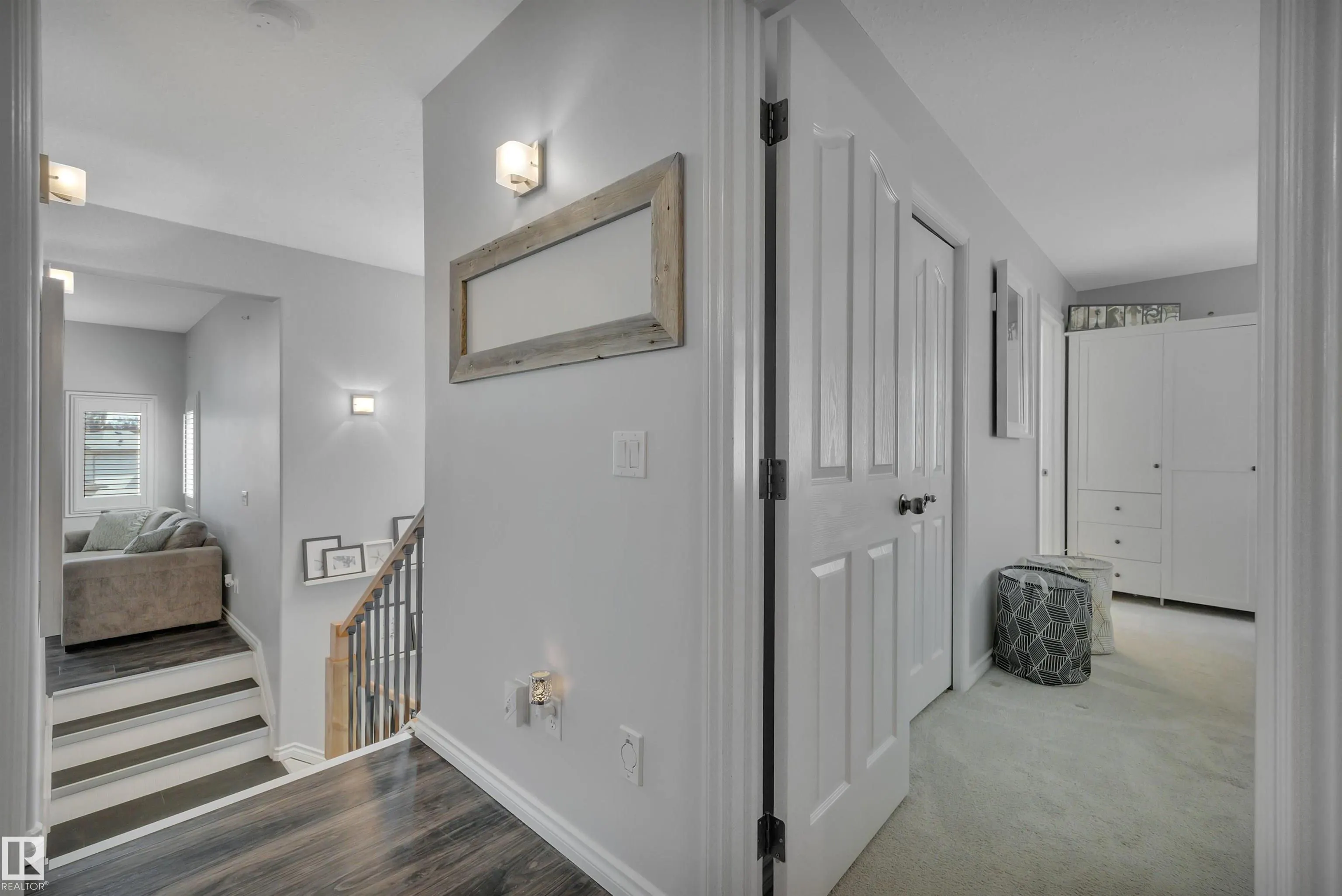 6 WESTLIN Court