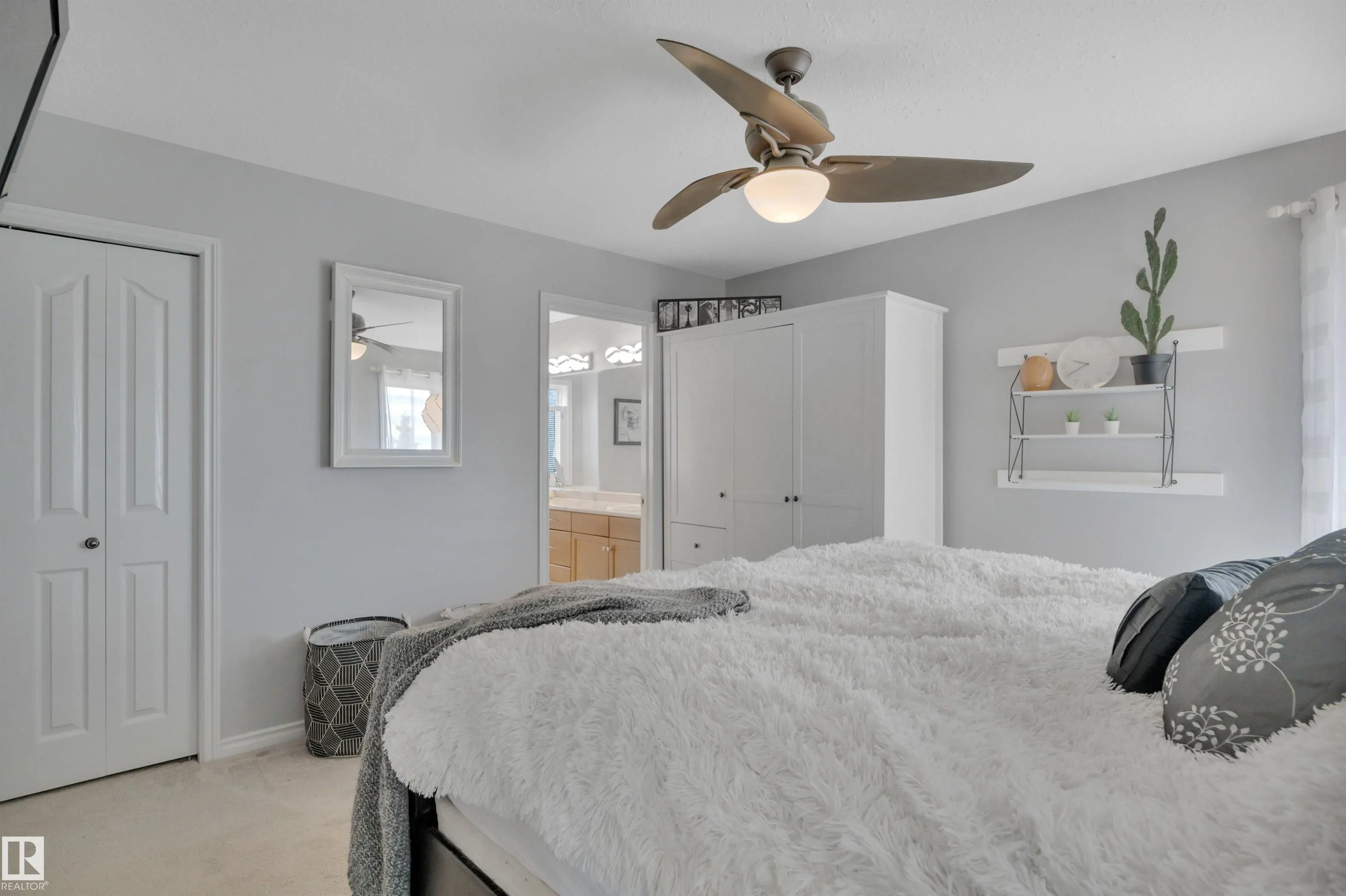 6 WESTLIN Court