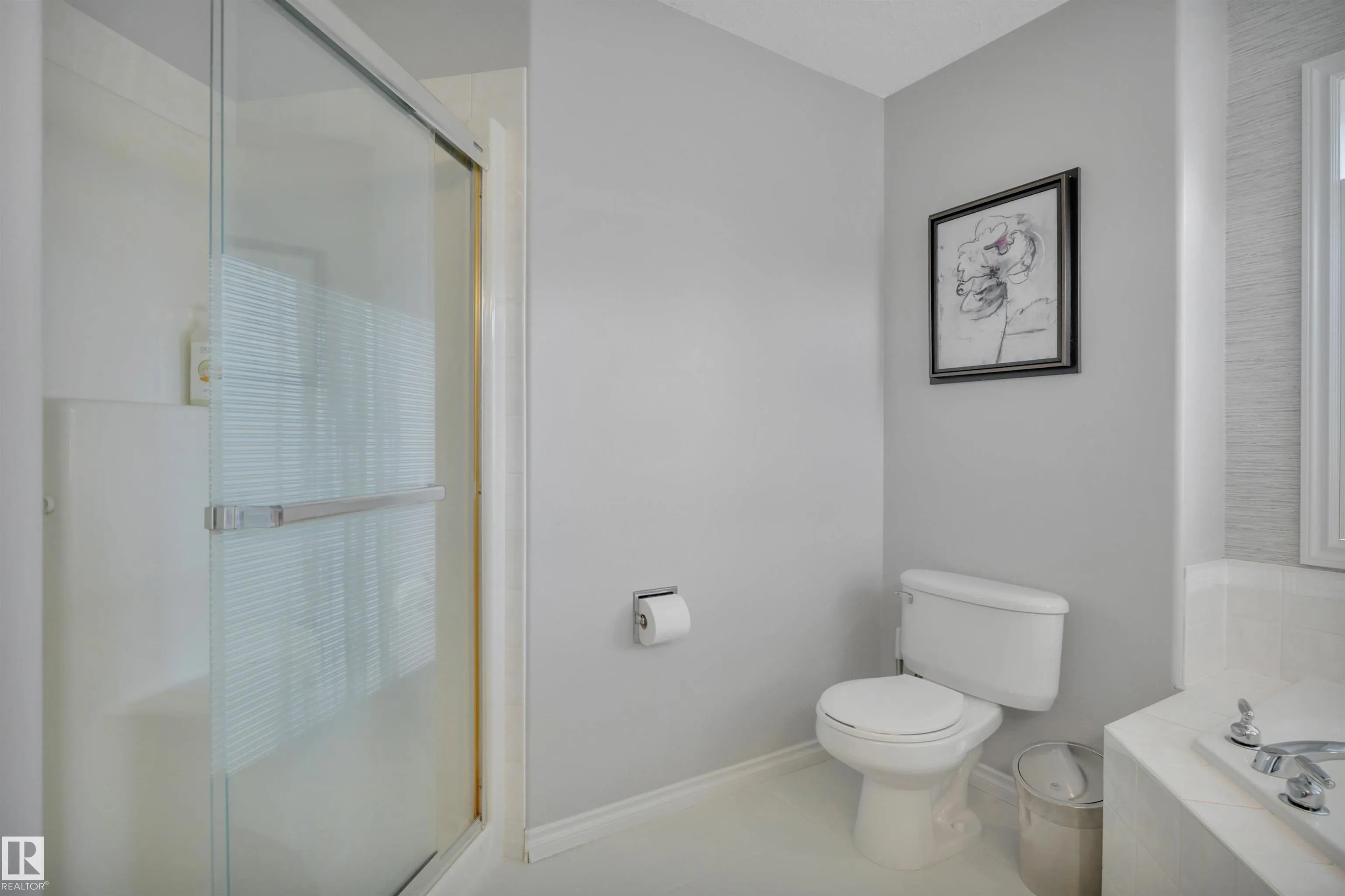 6 WESTLIN Court