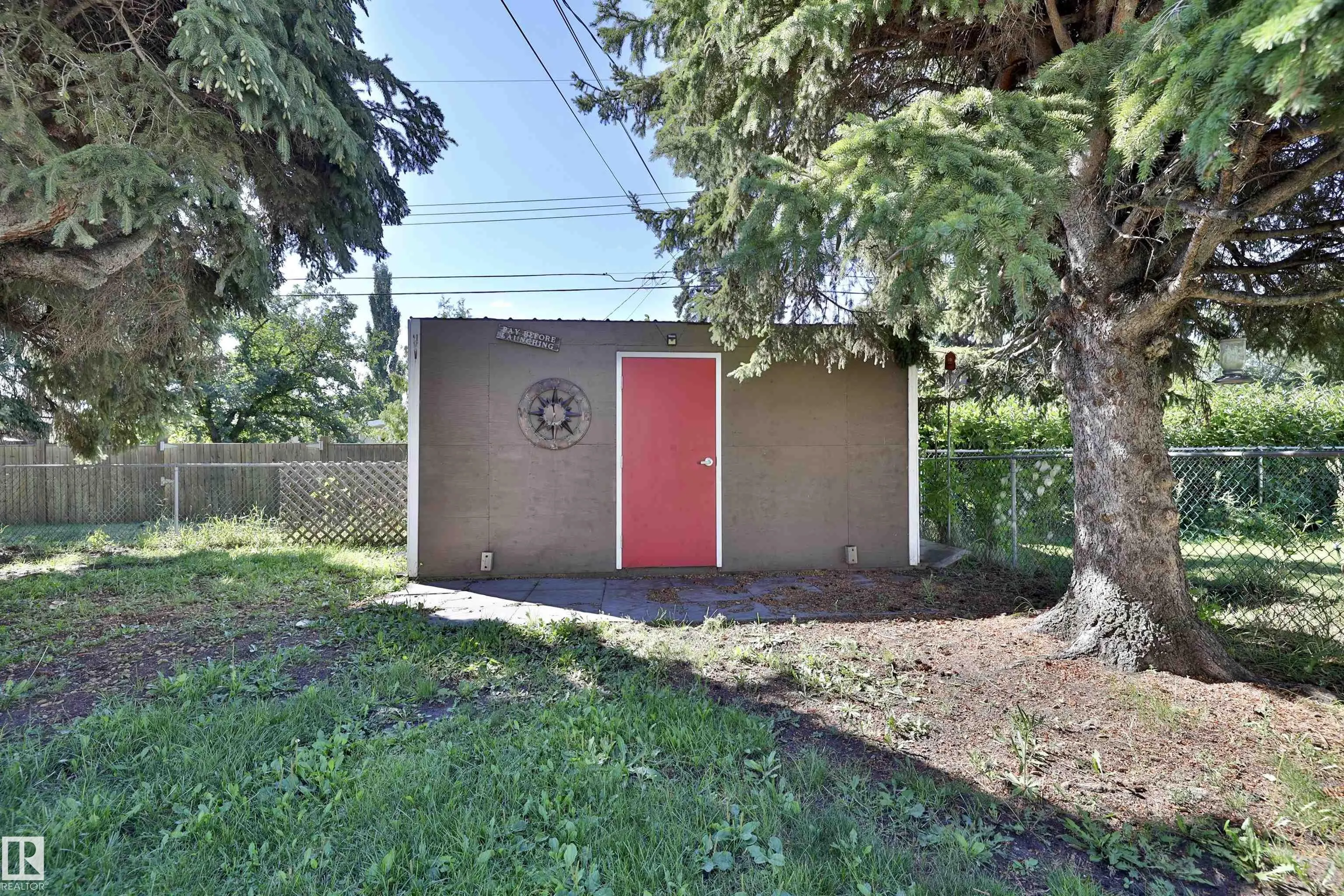 5405 44 Avenue