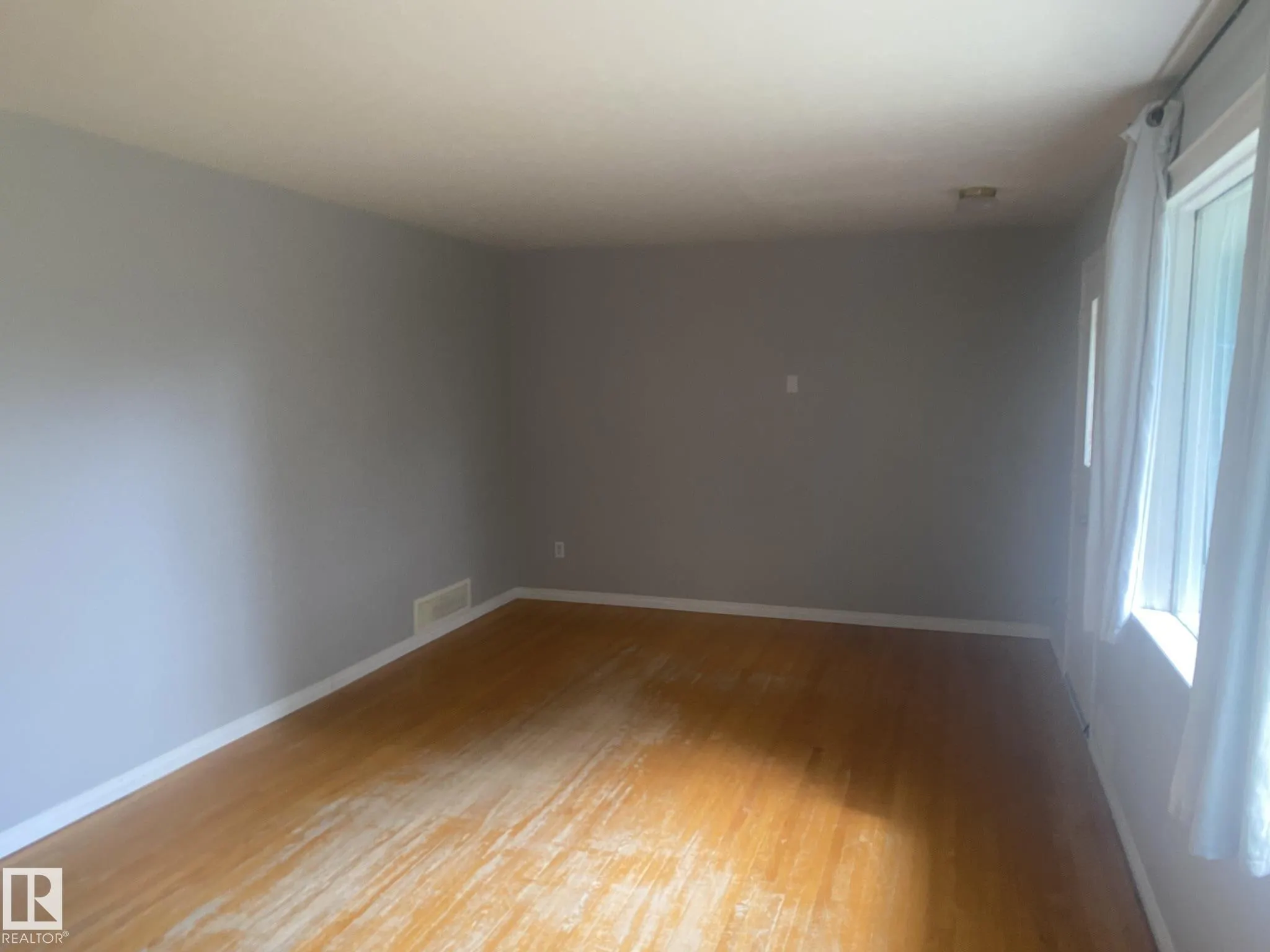 5 ROSS Drive