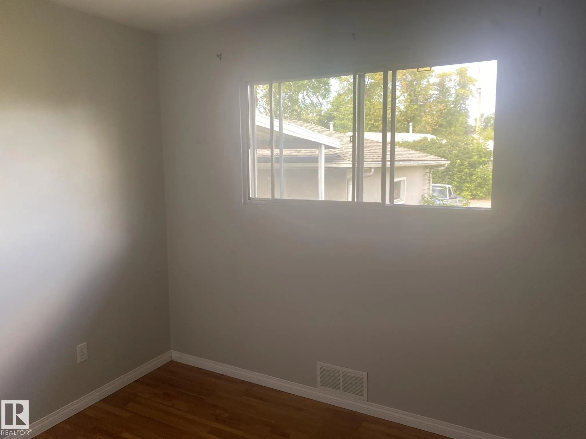 5 ROSS Drive