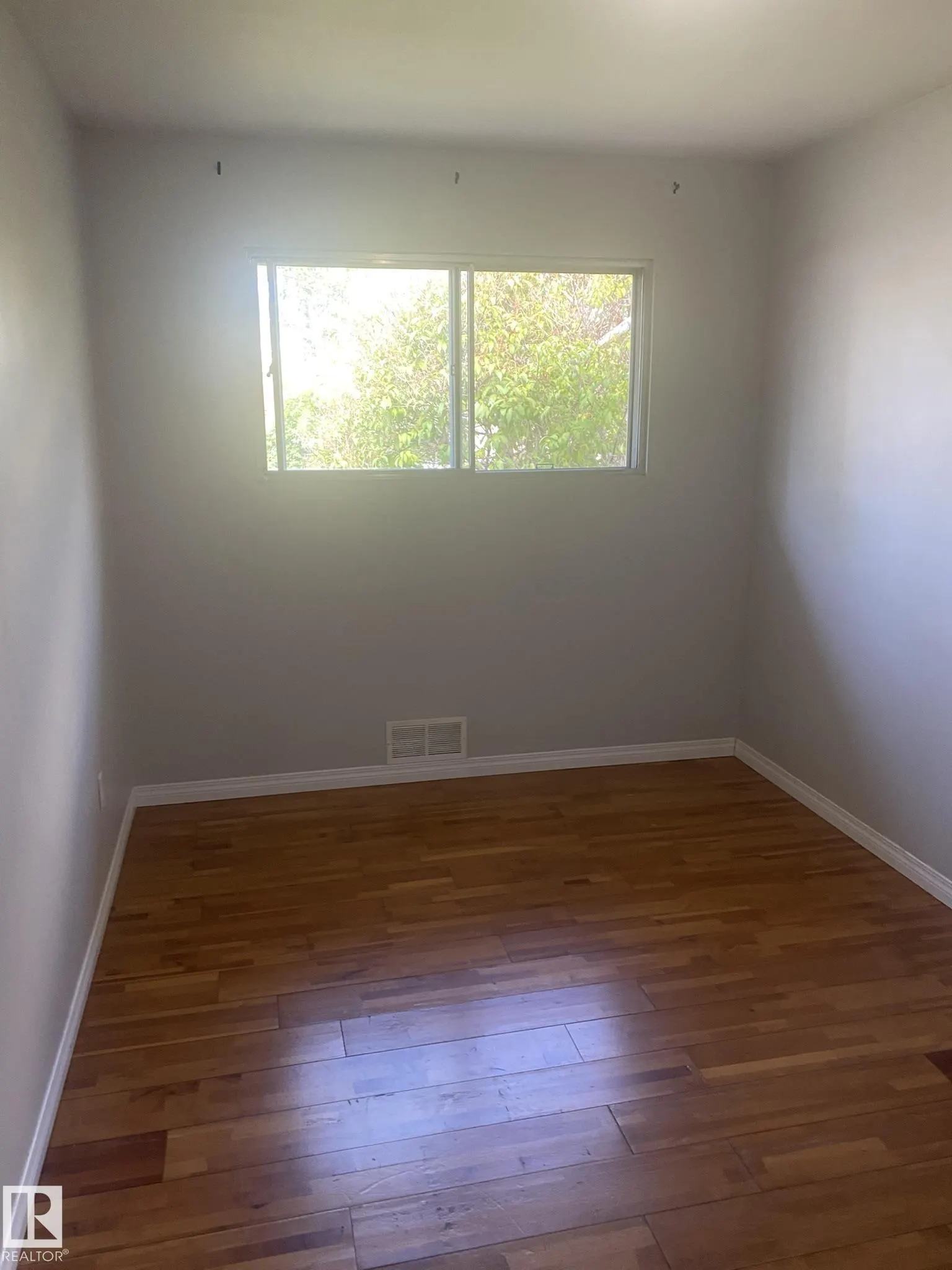 5 ROSS Drive