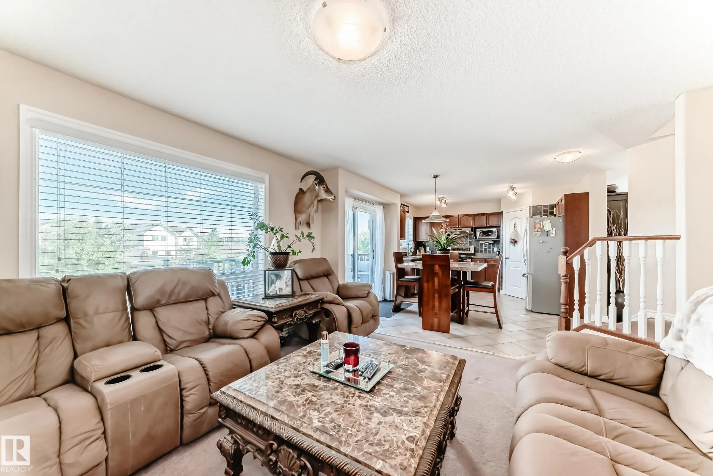 30 DOUGLAS Crescent