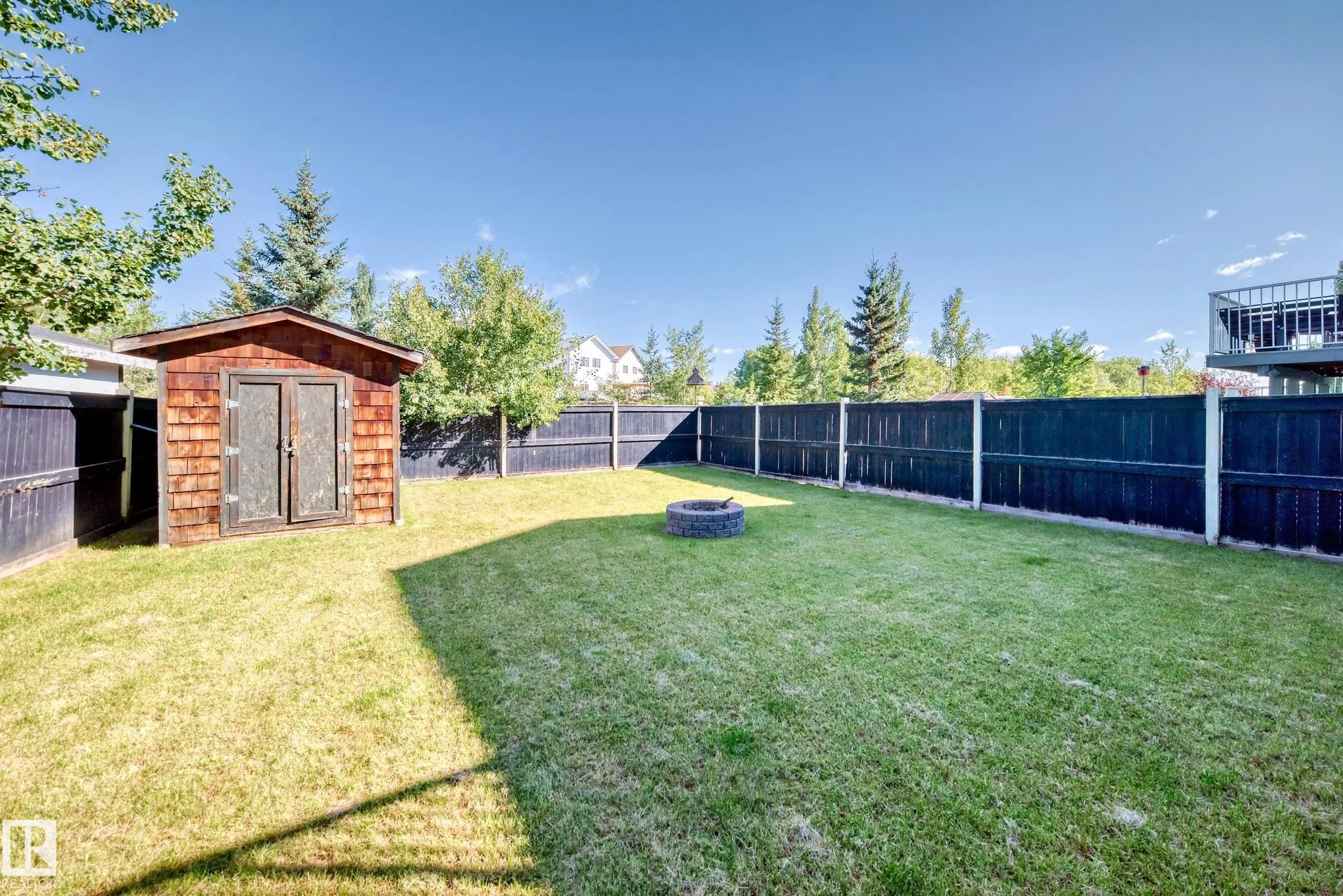 30 DOUGLAS Crescent