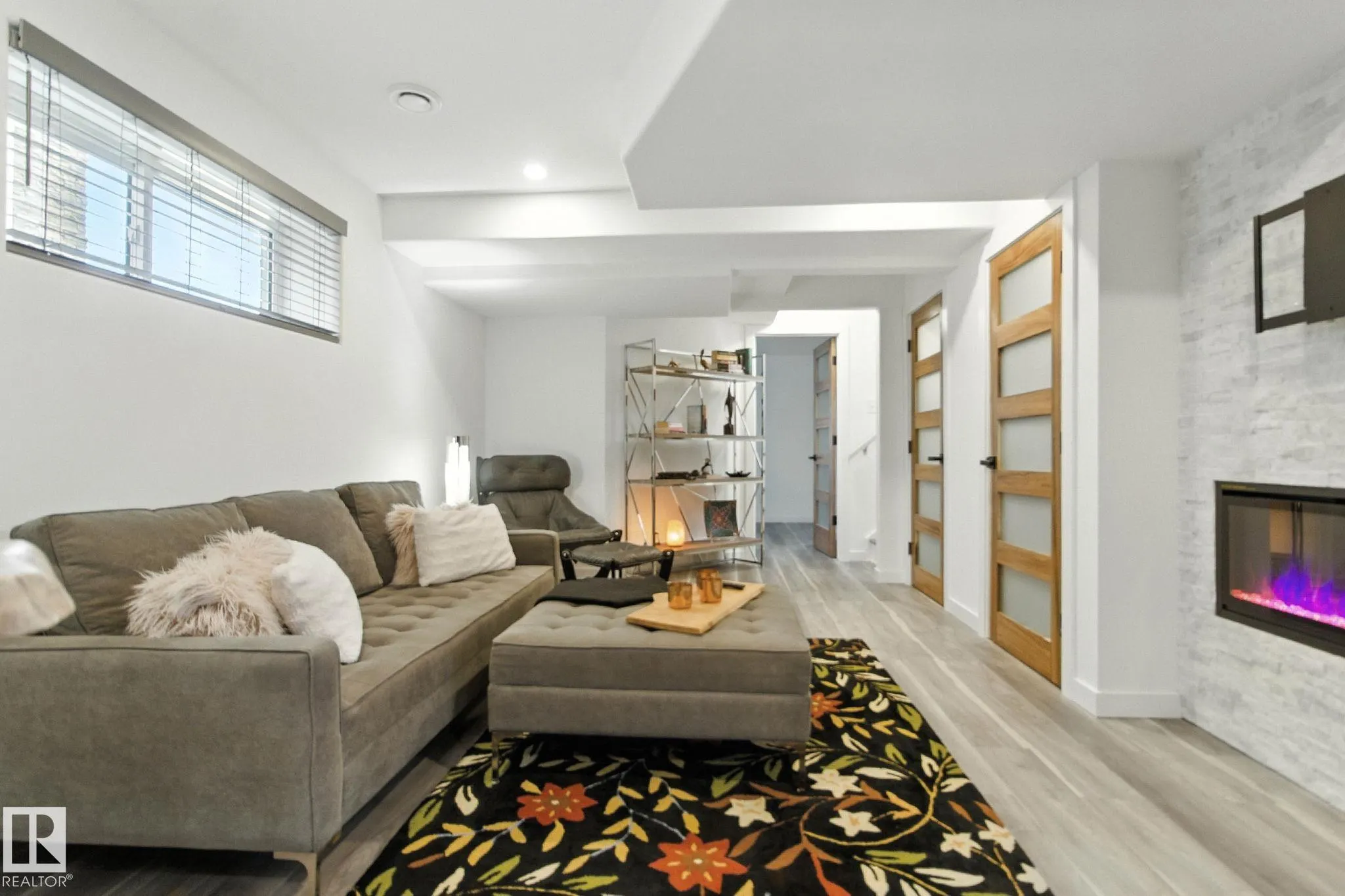 931 MORRIS Way