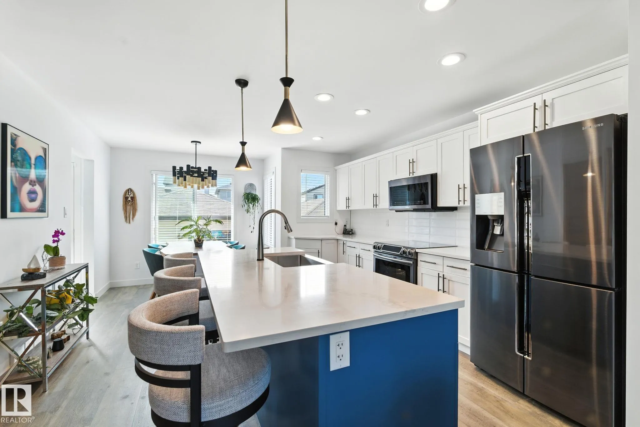 931 MORRIS Way