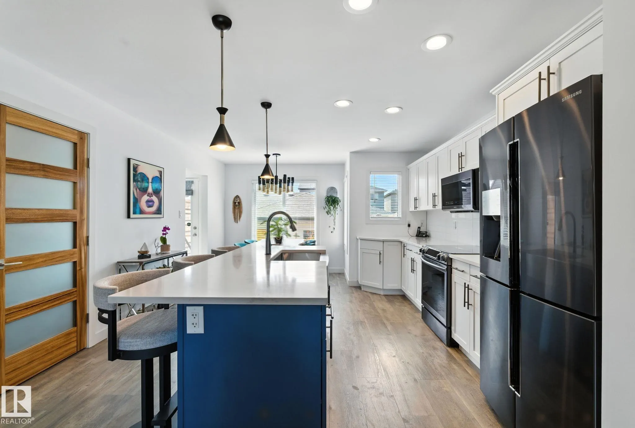 931 MORRIS Way
