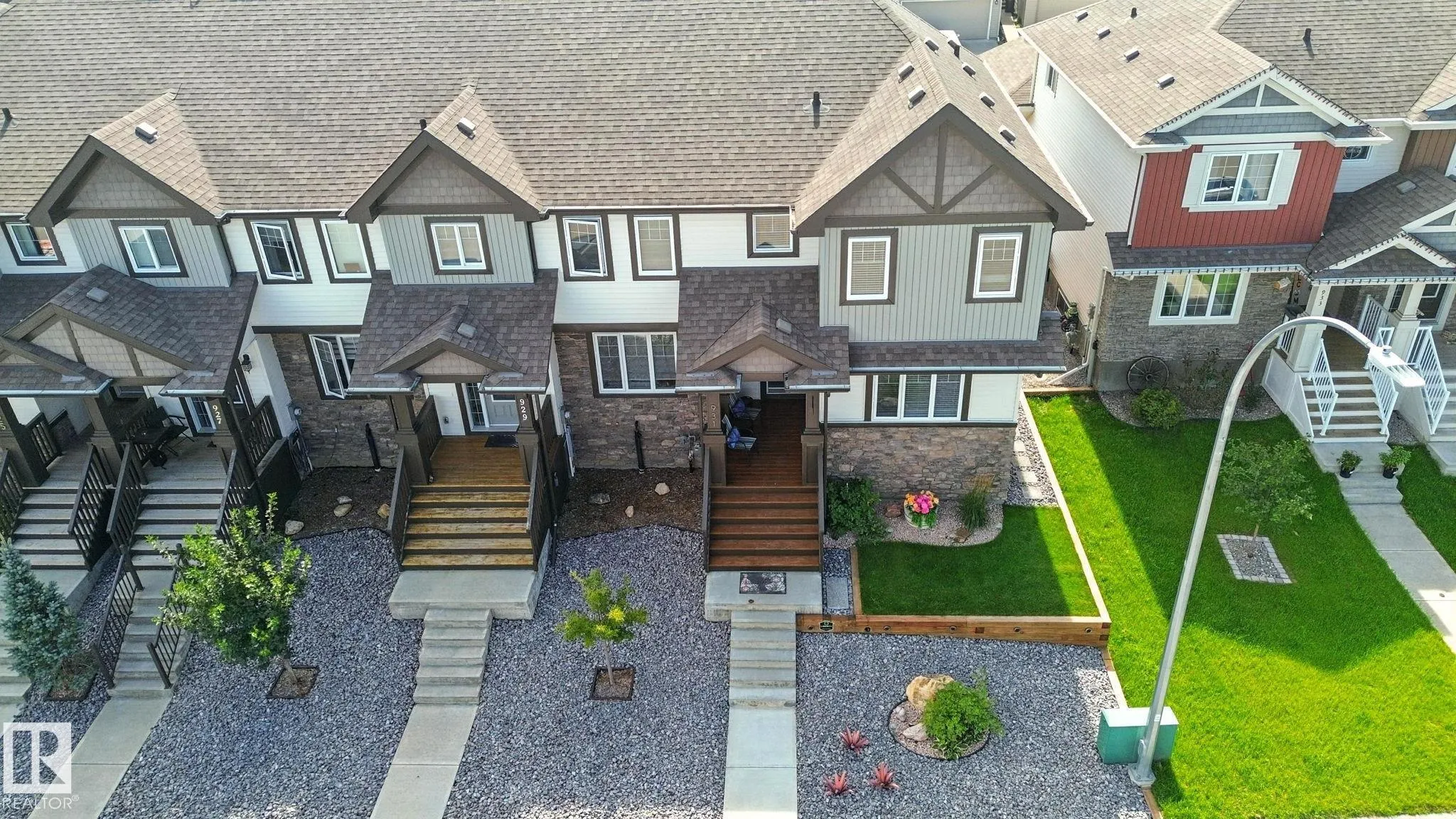 931 MORRIS Way