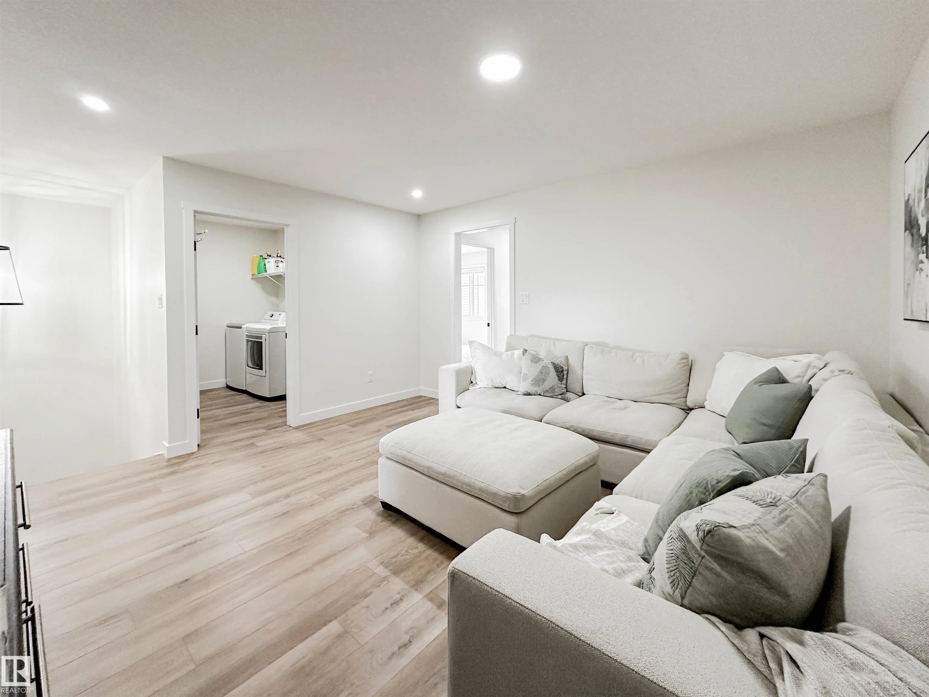 13007 213 Street