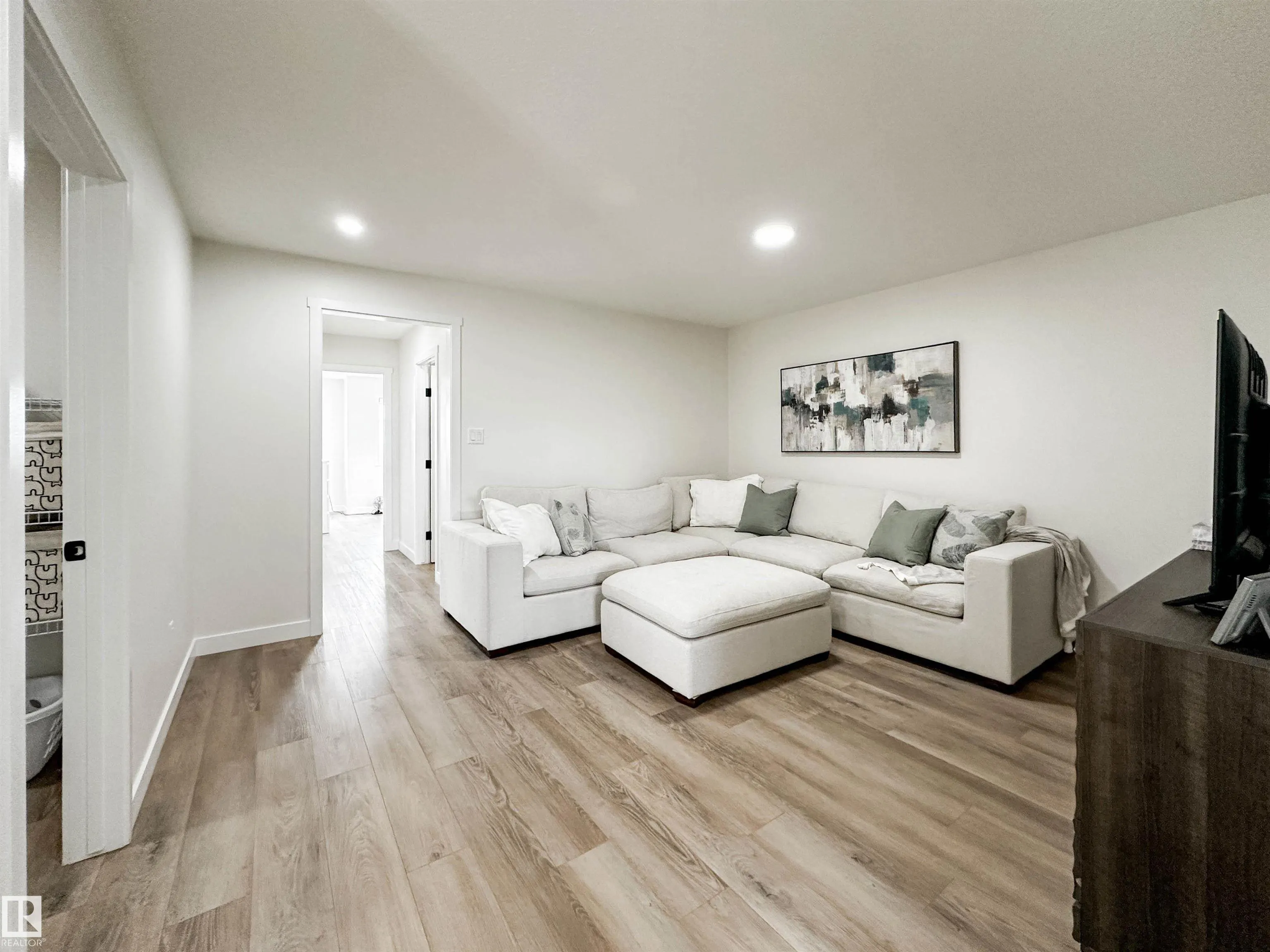 13007 213 Street